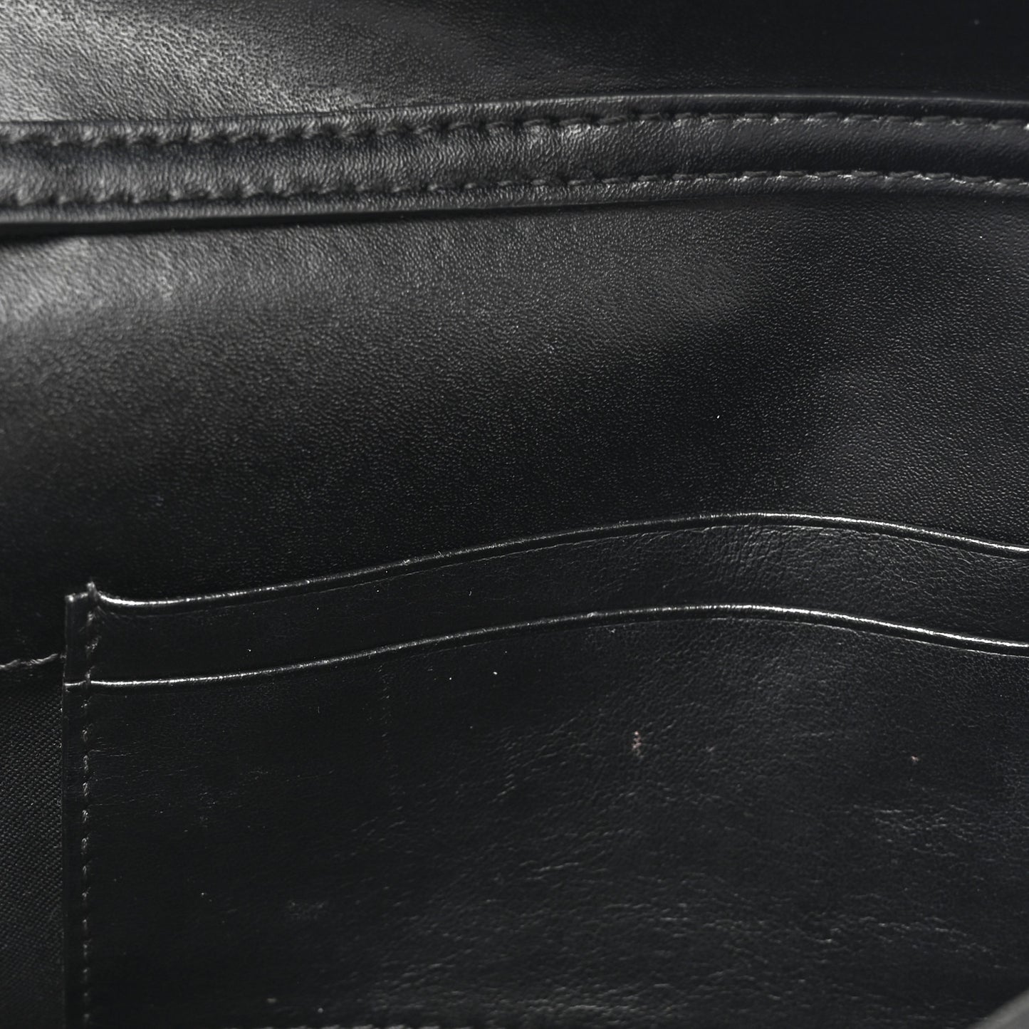 Vitello Cruise F is Fendi Belt Bag Black