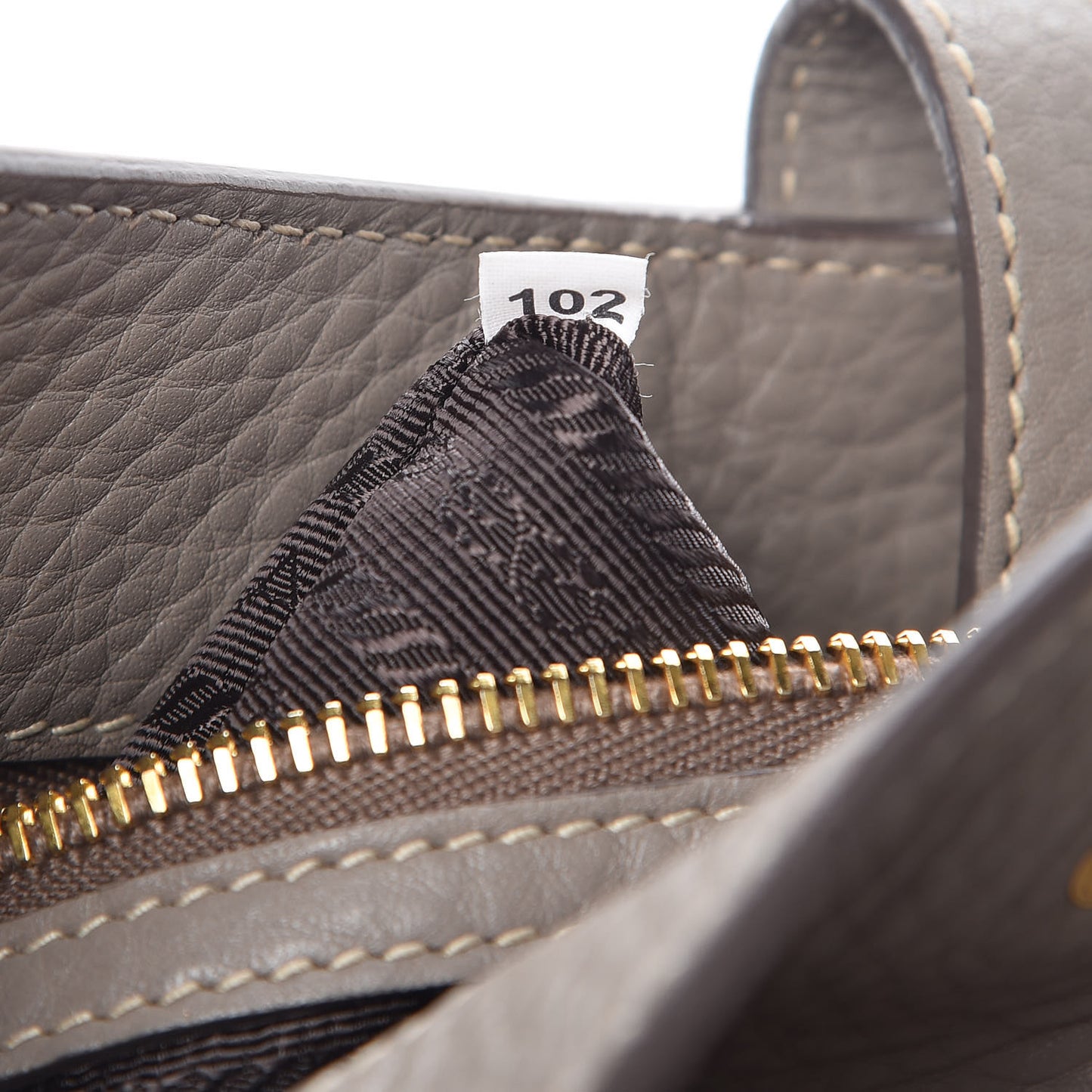 Vitello Daino Flap Shoulder Bag Argilla