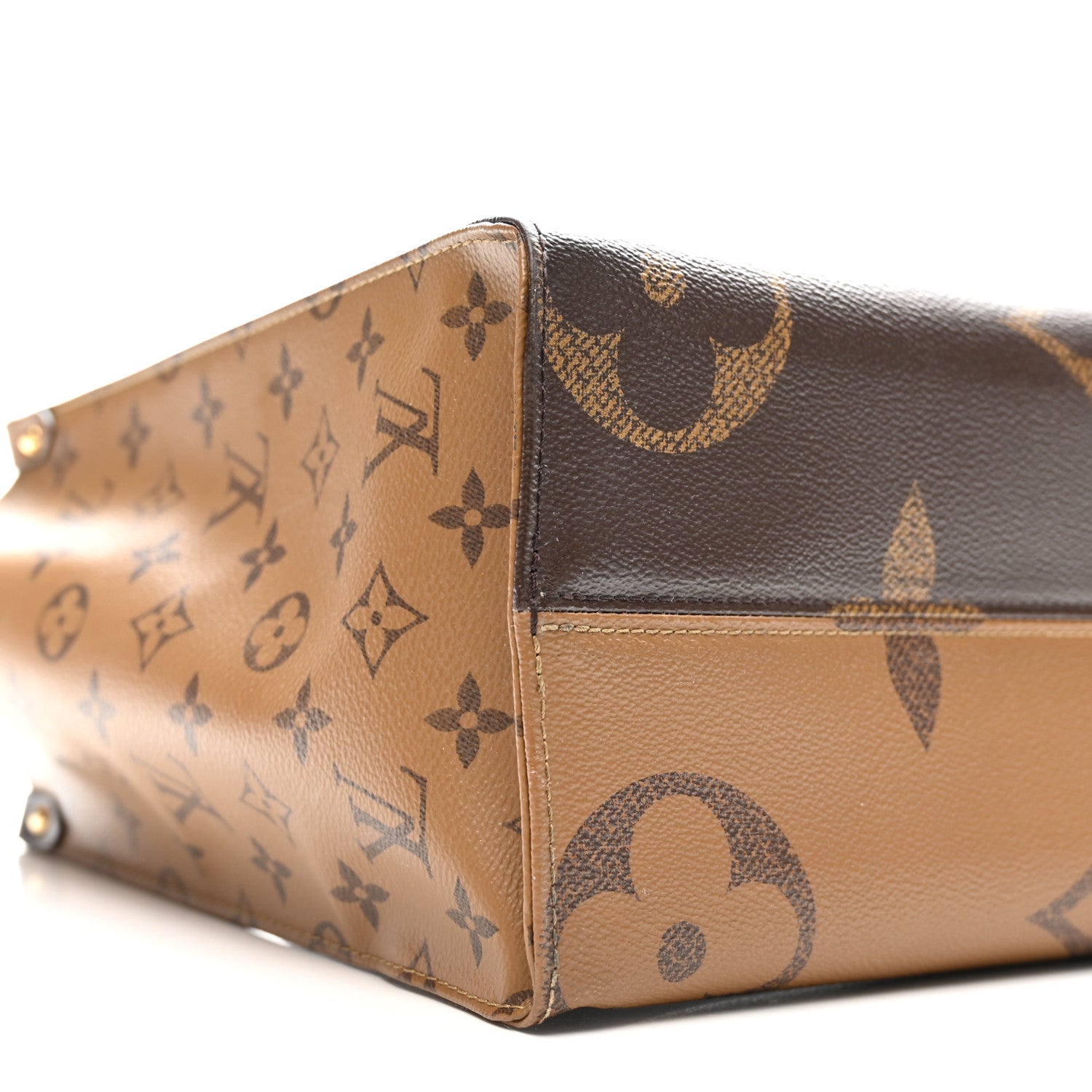 Louis Vuitton Reverse Monogram Giant Onthego MM 9 of 10