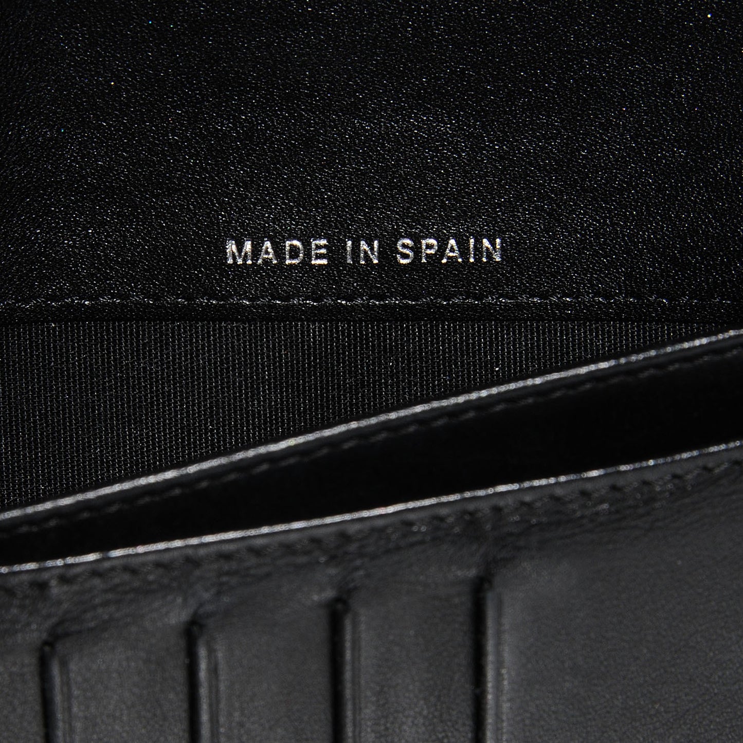 Caviar Yen CC Wallet Black