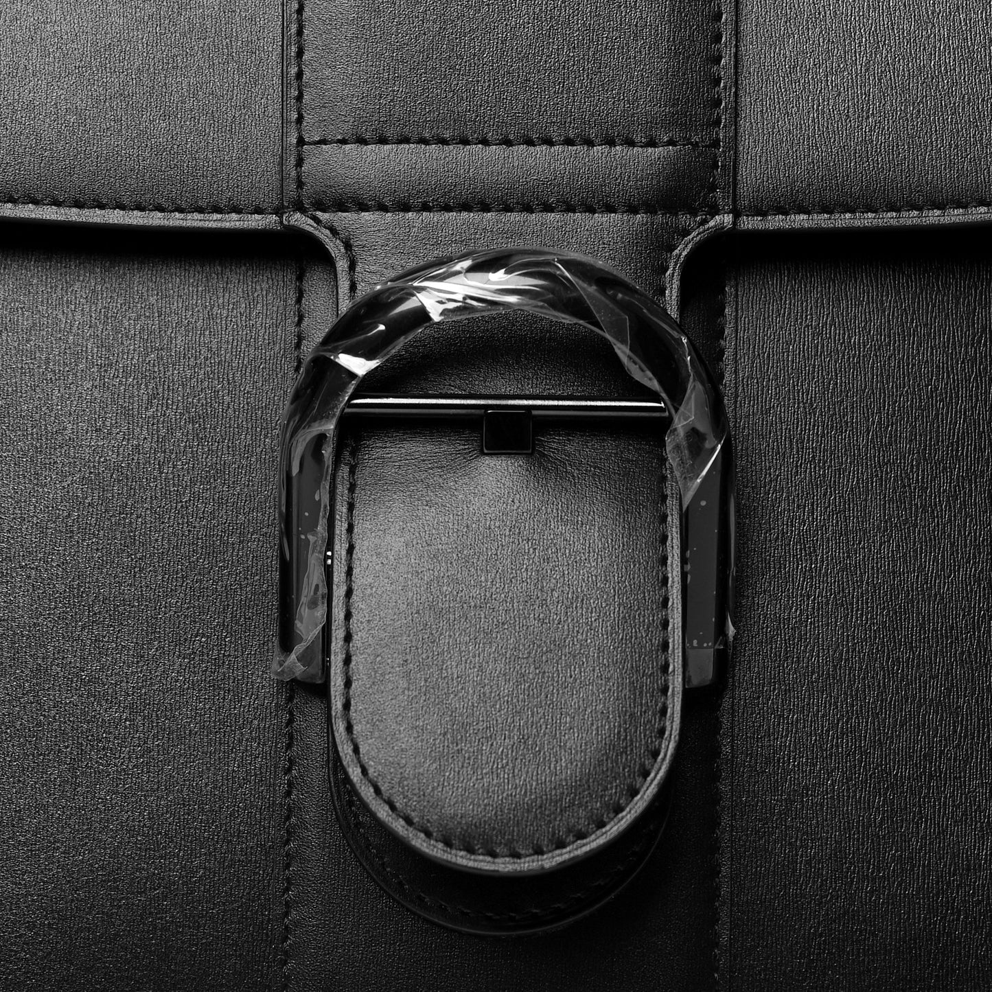 Box Calfskin GM Brillant Satchel Black