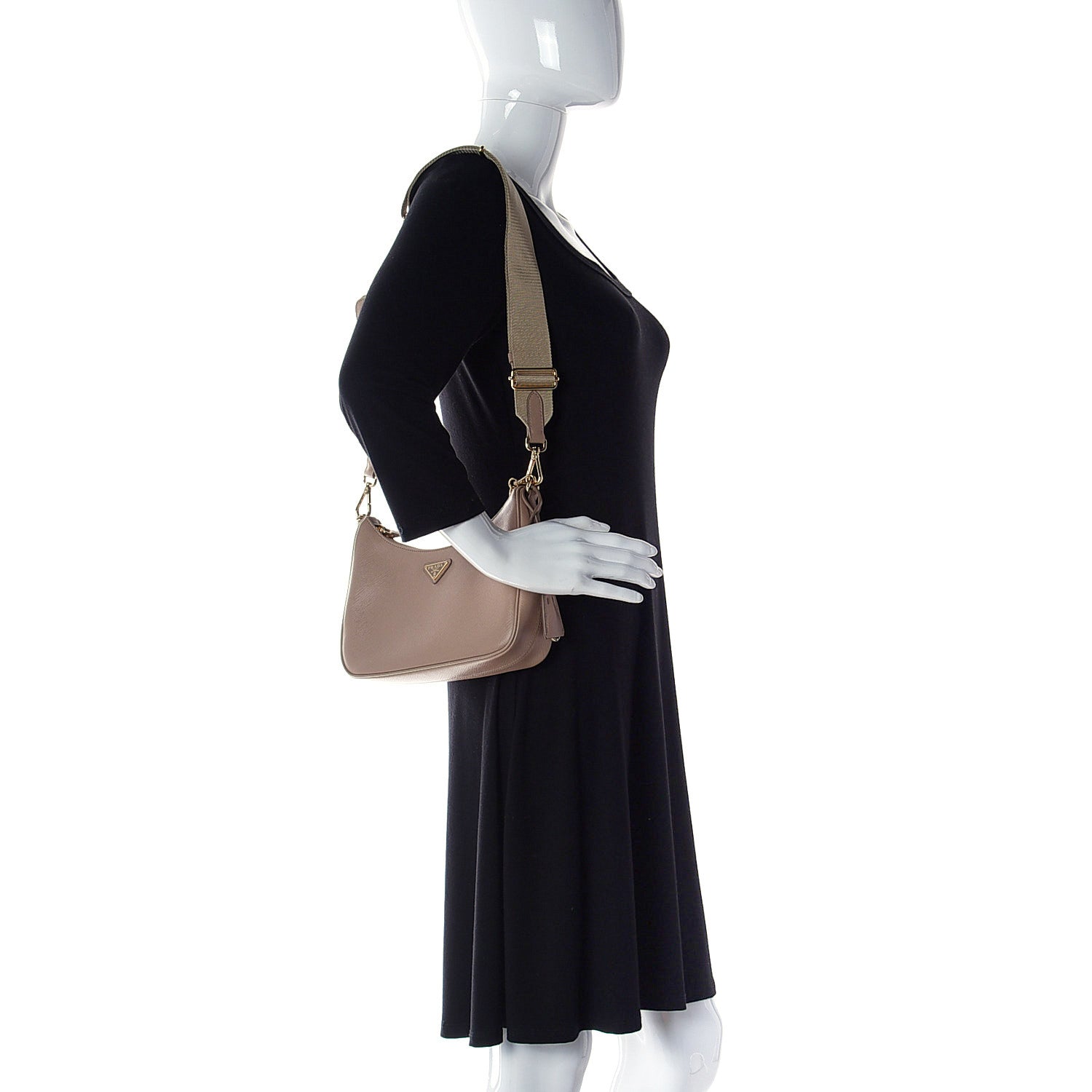Prada Saffiano Re-Edition 2005 Shoulder Bag Cammeo Beige 2 of 18