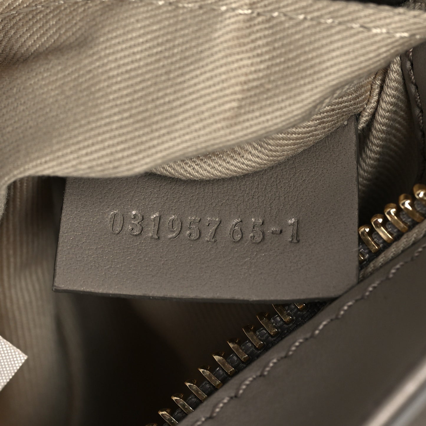 Calfskin Small C Double Carry Motty Grey