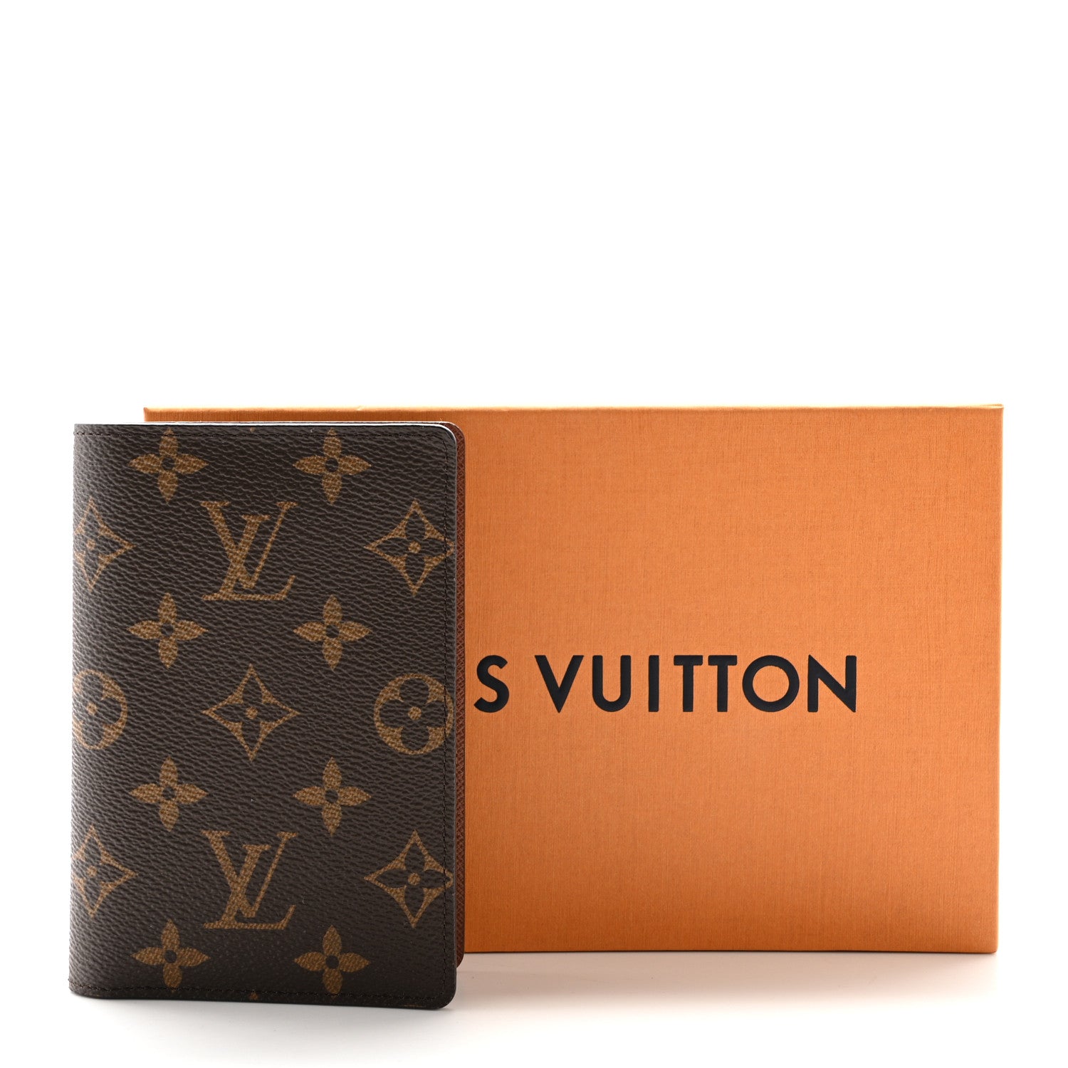 Louis Vuitton Monogram Passport Cover 8 of 8