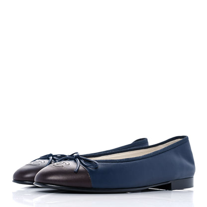 Chanel Lambskin Cap Toe Ballerina Flats 38.5 Dark Navy Marron 3 of 11