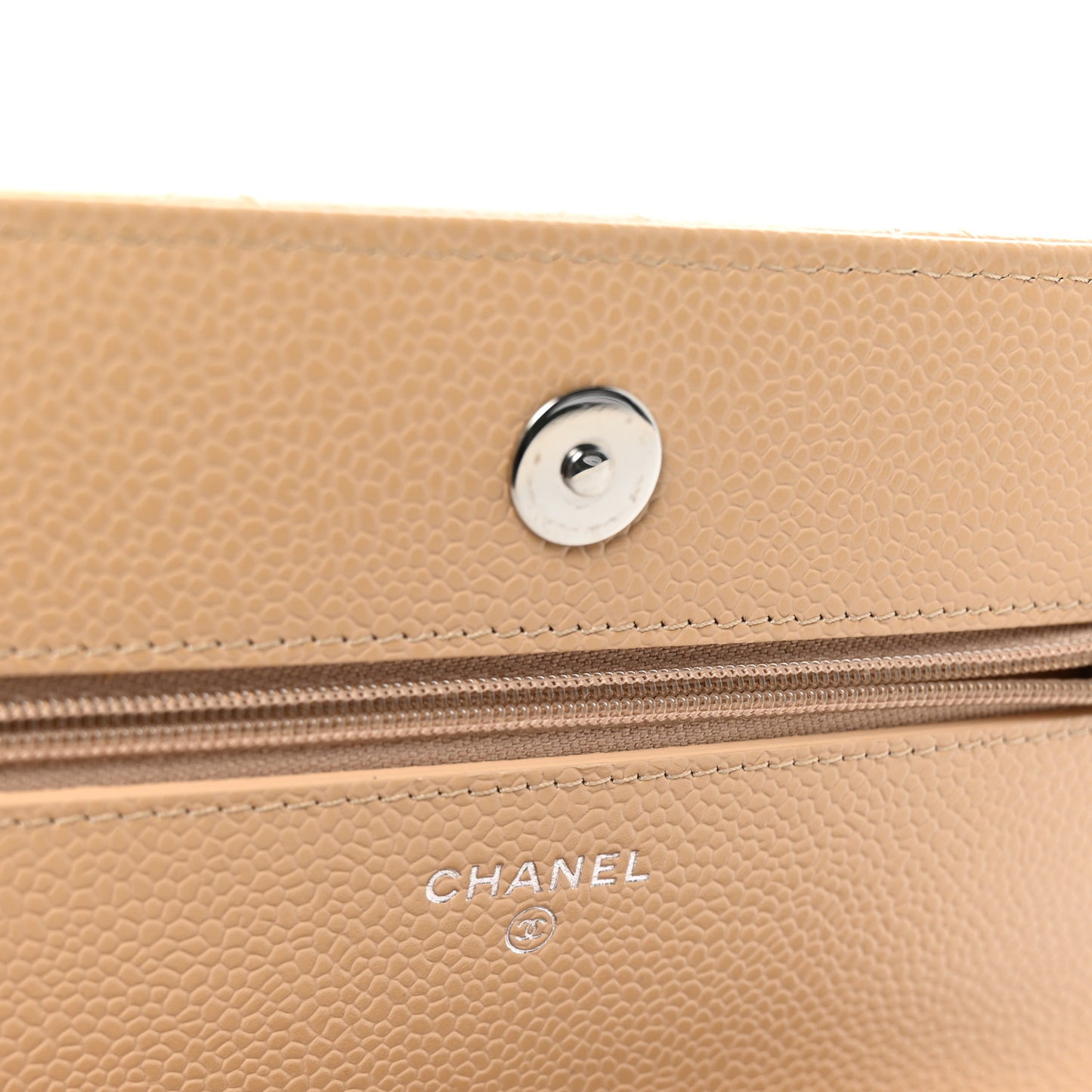 Caviar Quilted Wallet on Chain WOC Beige