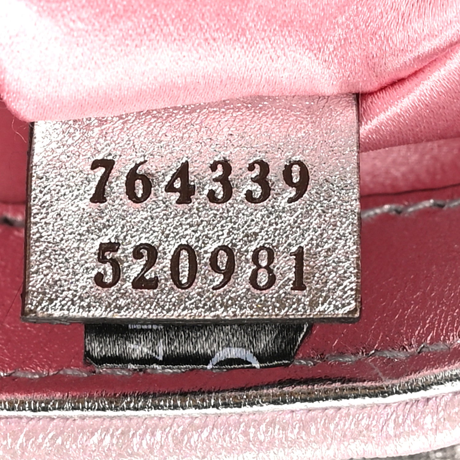 Gucci Iridescent Nappa Vertical Matelasse Small Maxi Horsebit Chain Shoulder Bag Escape Pink 7 of 10