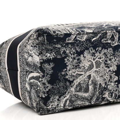 Christian Dior Technical Fabric Toile De Jouy DiorTravel Nomad Pouch Blue 9 of 10