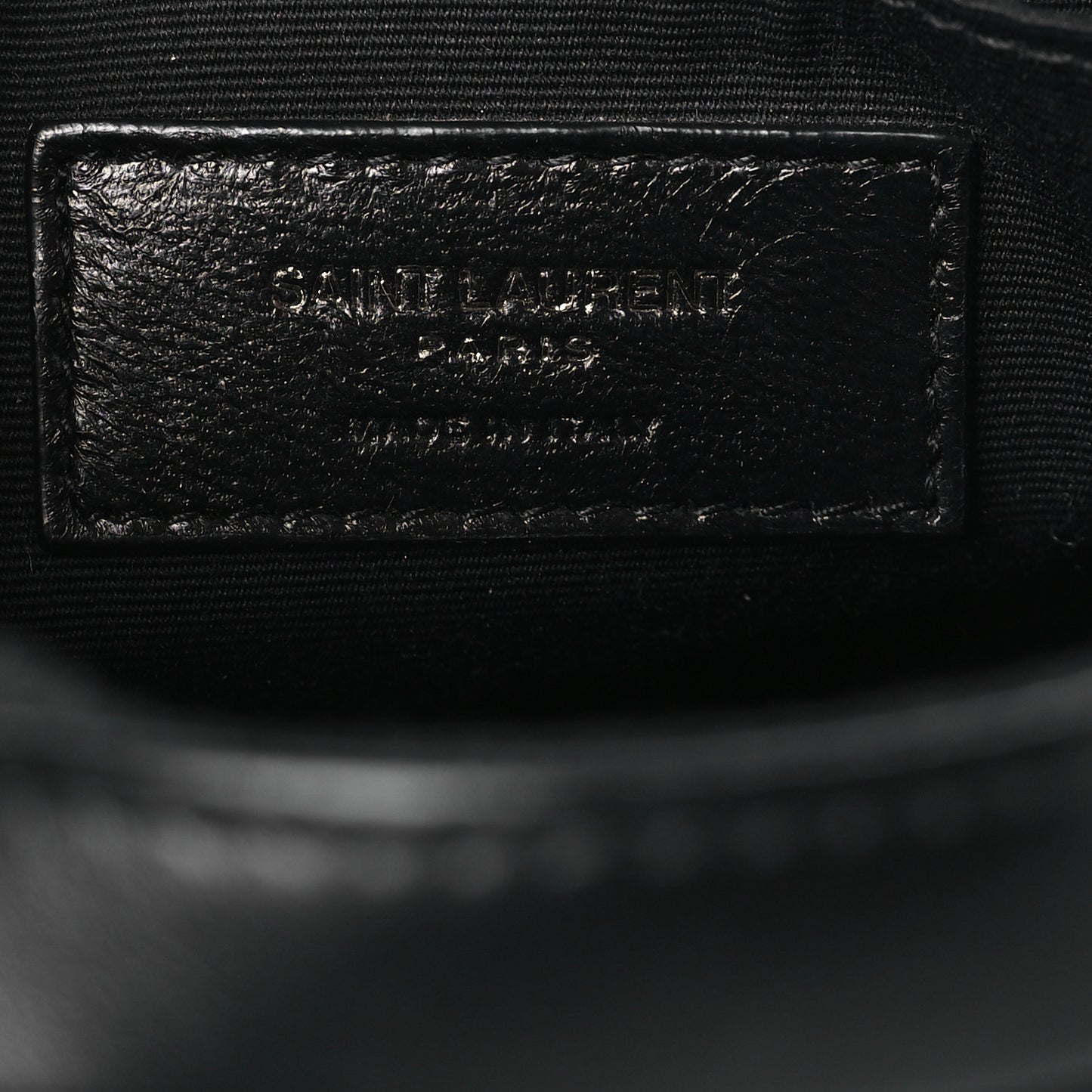 Calfskin Matelasse Chevron Round Vinyle Camera Bag Black