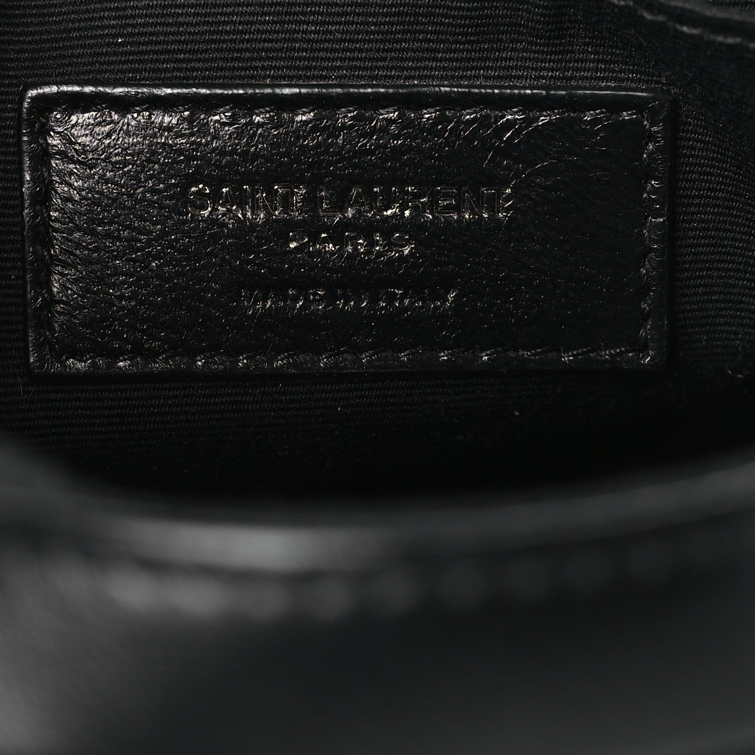 Saint Laurent Calfskin Matelasse Chevron Round Vinyle Camera Bag Black 6 of 9