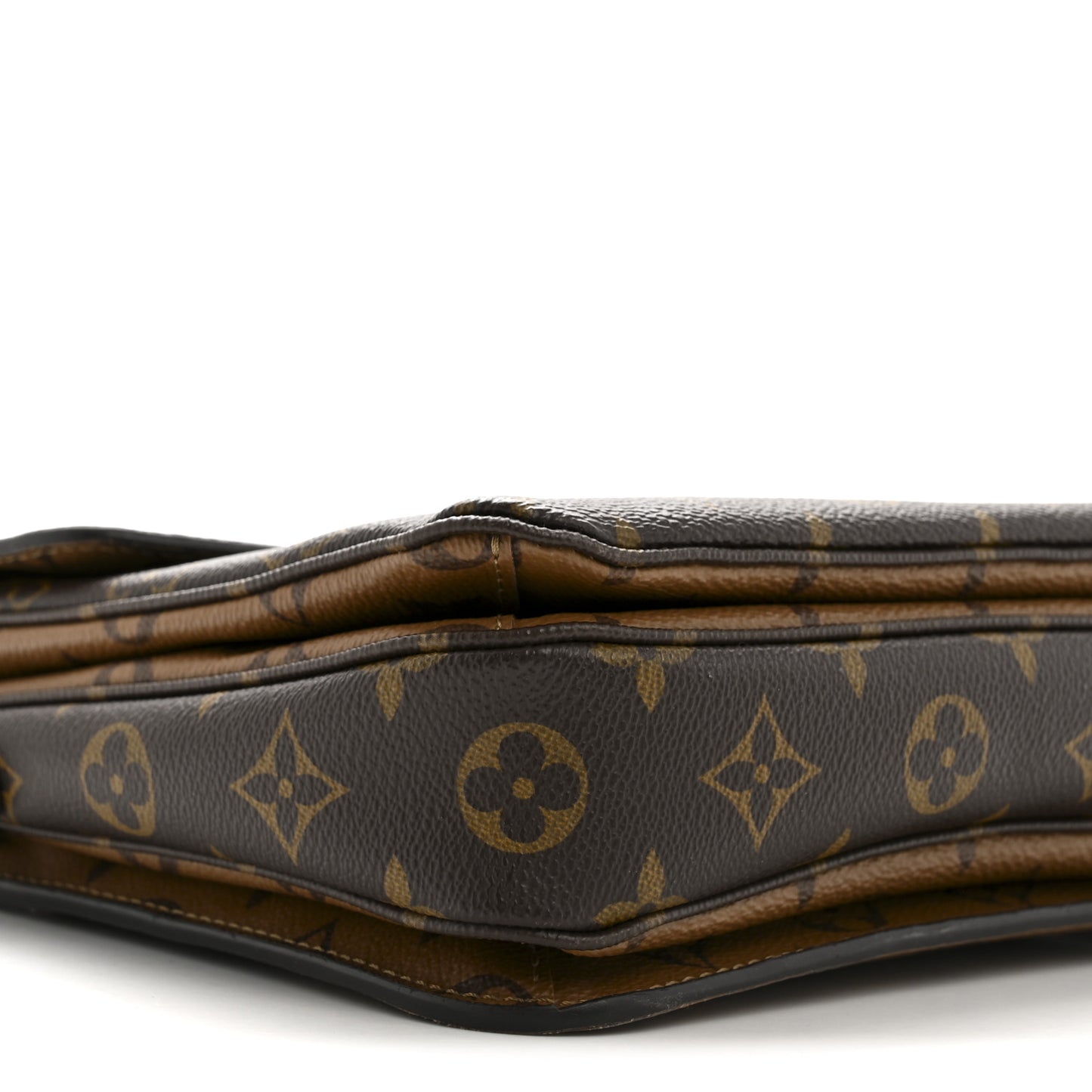 Reverse Monogram Pochette Metis