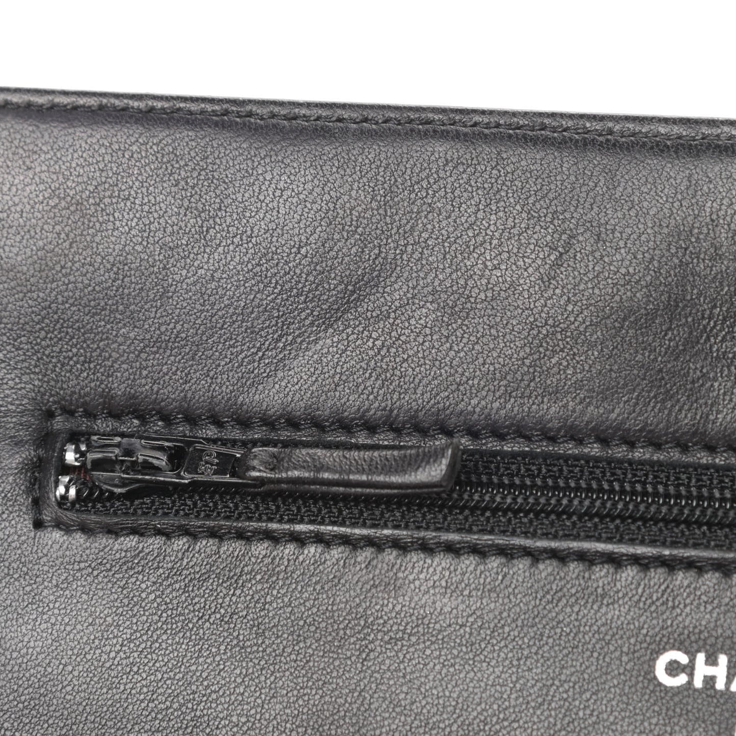 Lambskin Quilted Wallet On Chain WOC Black