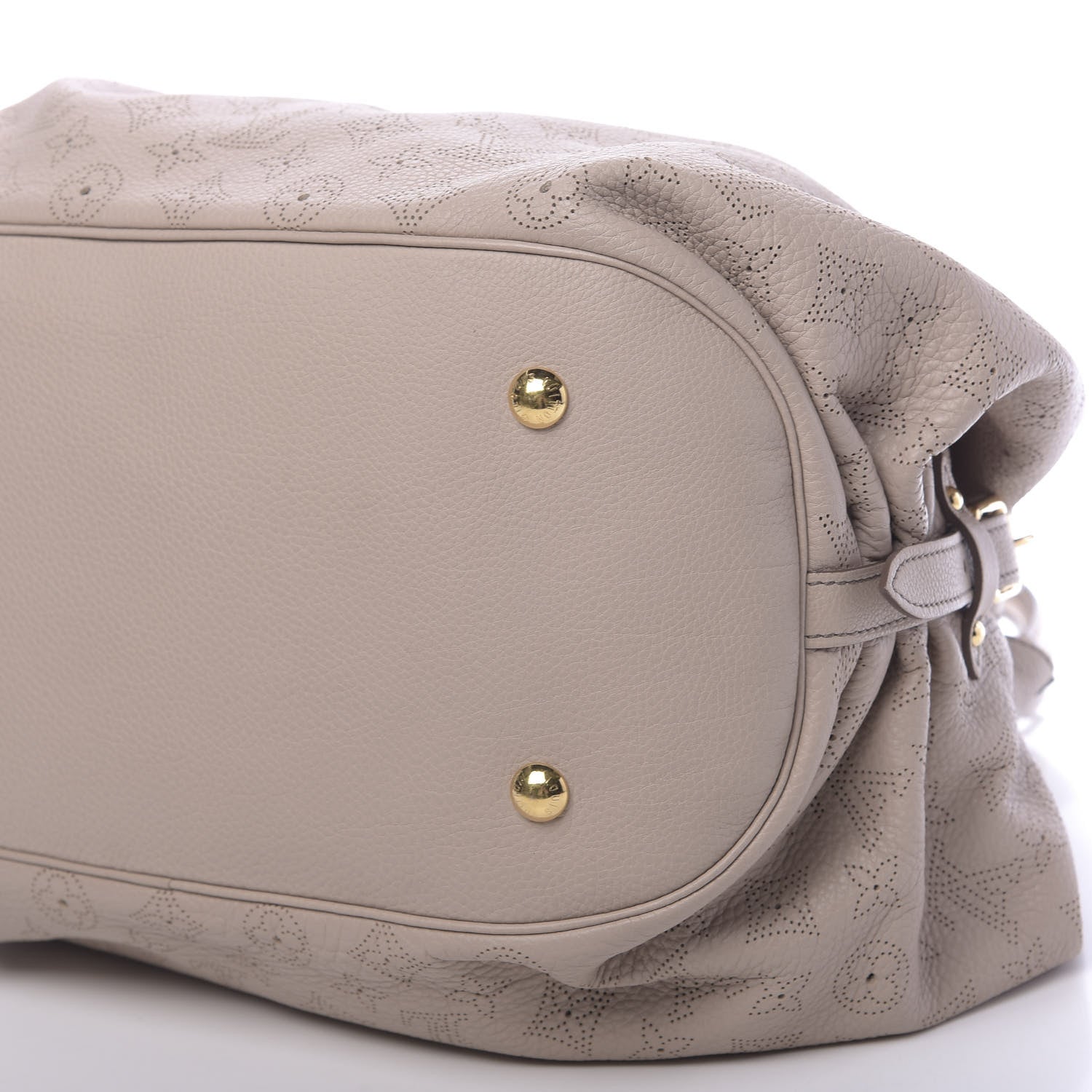 Louis Vuitton Mahina XL Sable 9 of 9