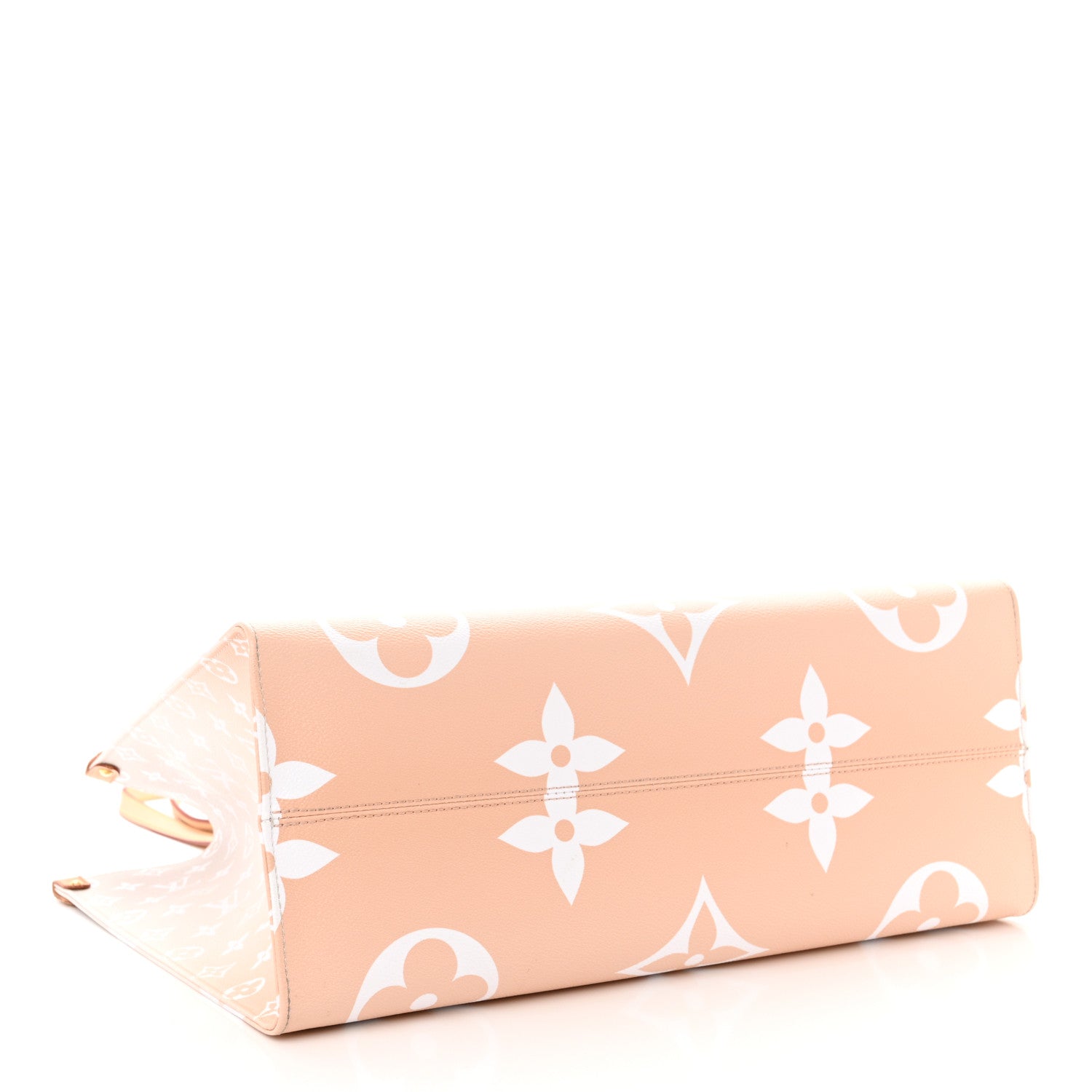 Louis Vuitton Monogram Giant By The Pool OnTheGo GM Brume 4 of 14