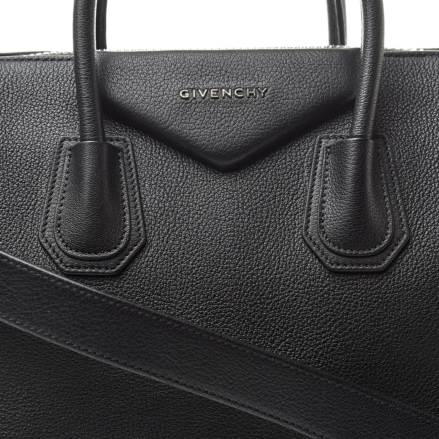 Sugar Goatskin Medium Antigona Black