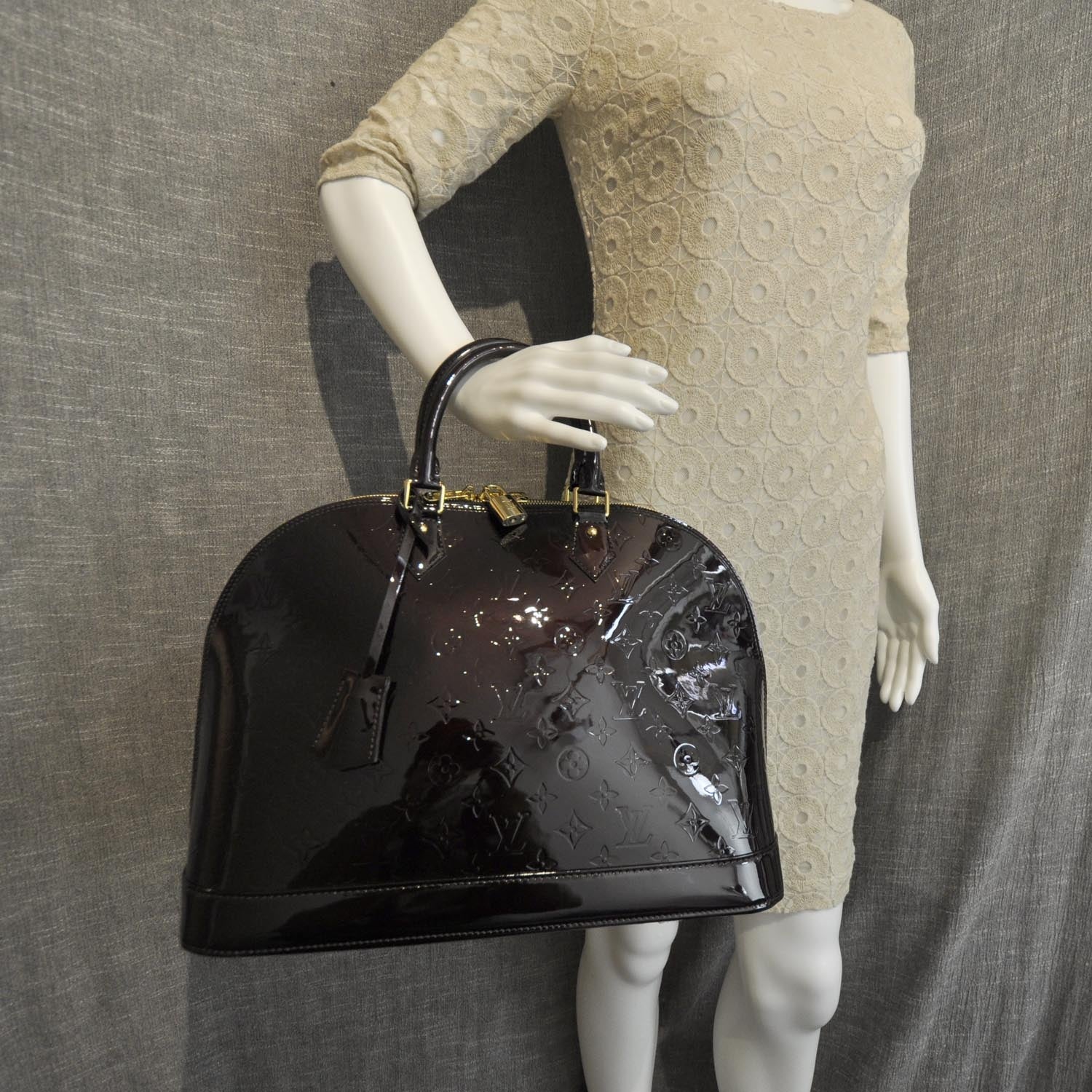 Louis Vuitton Vernis Alma MM Amarante 2 of 3