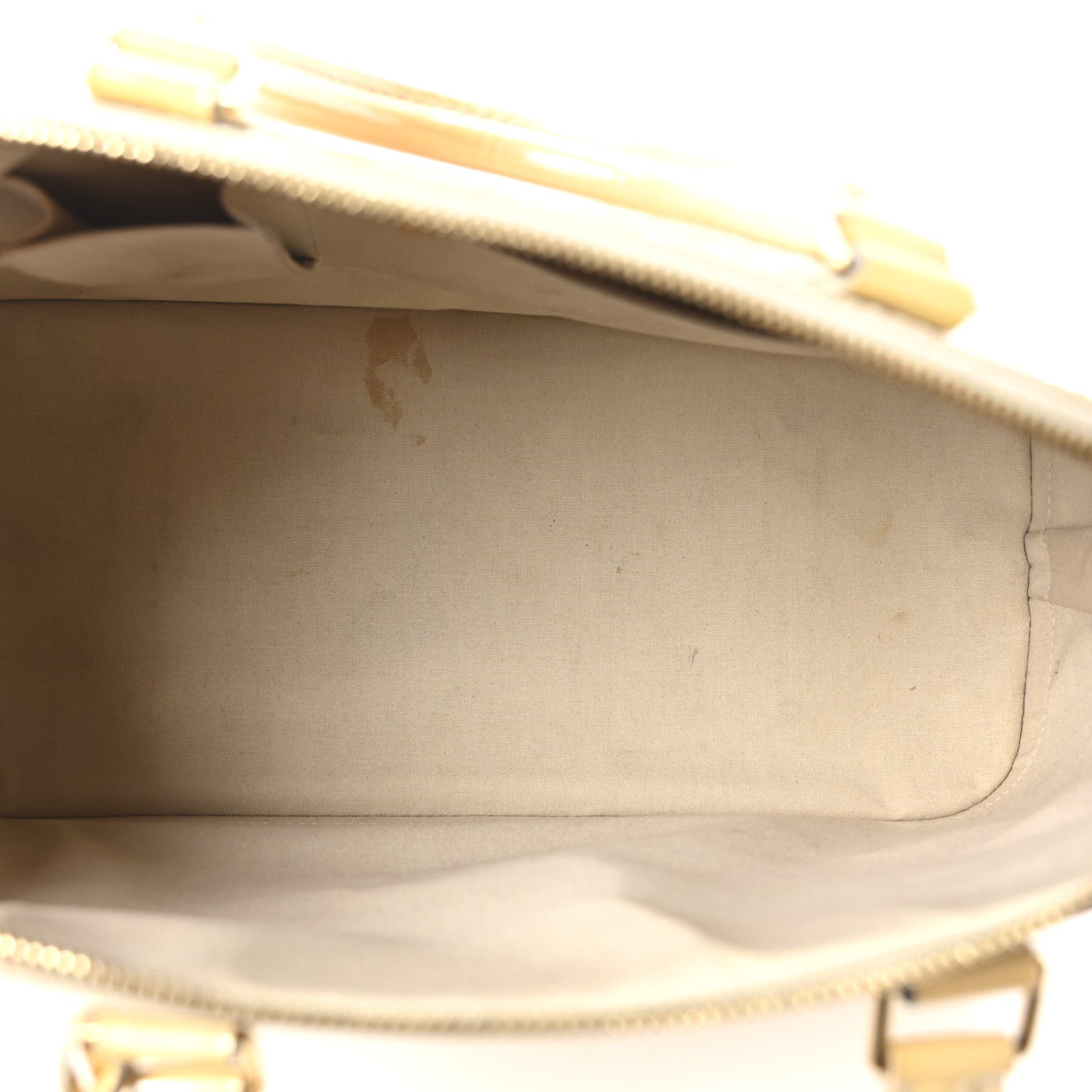 Louis Vuitton Vernis Alma GM Blanc Corail 5 of 9