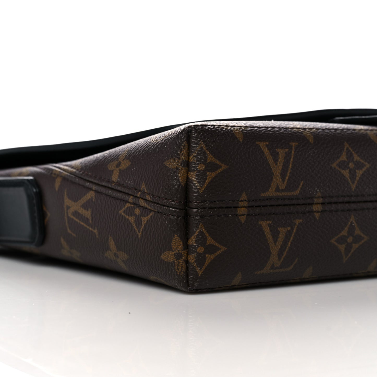 Monogram Macassar Magnetic Messenger