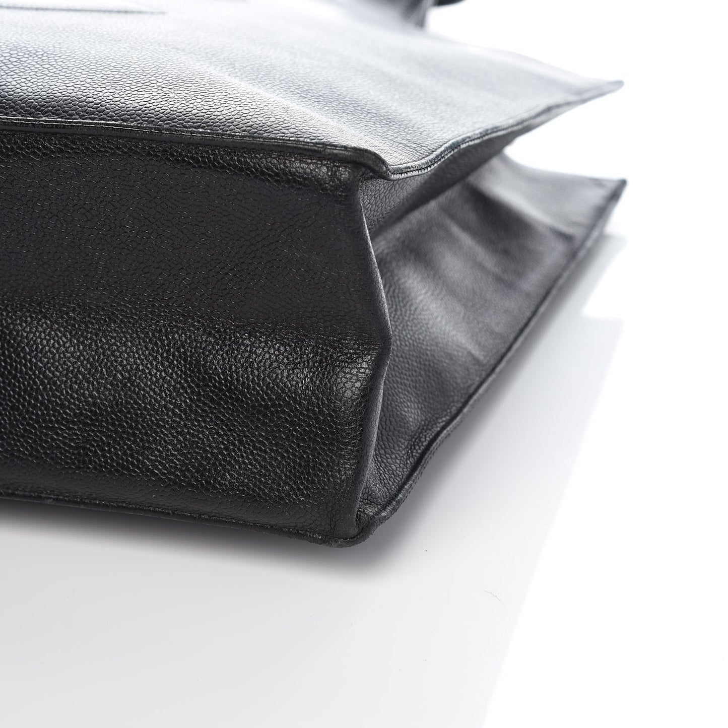 Caviar CC Tote Black
