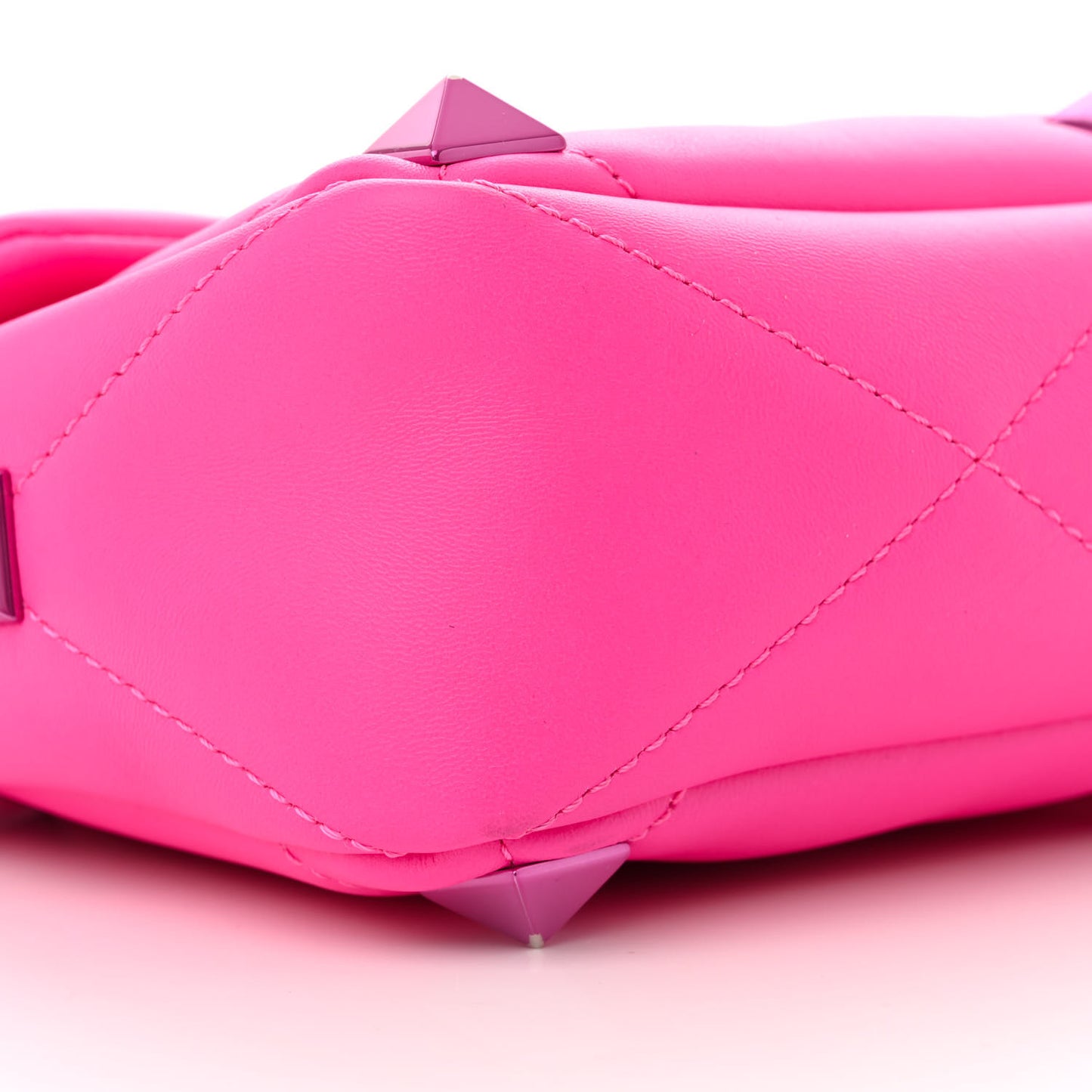 Nappa Lacquer Monochrome Large Roman Stud Shoulder Bag Pink PP