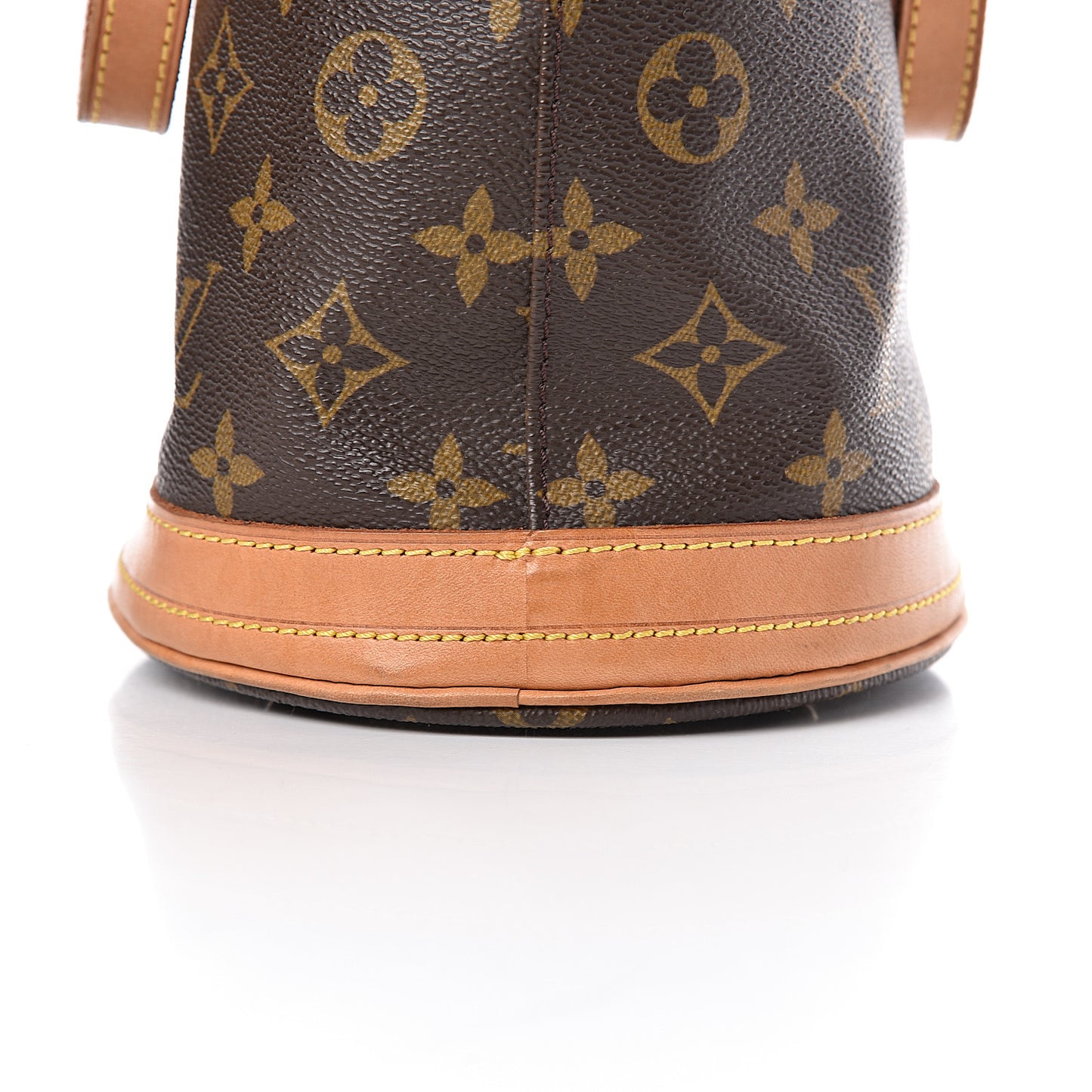 Monogram Petit Bucket 23