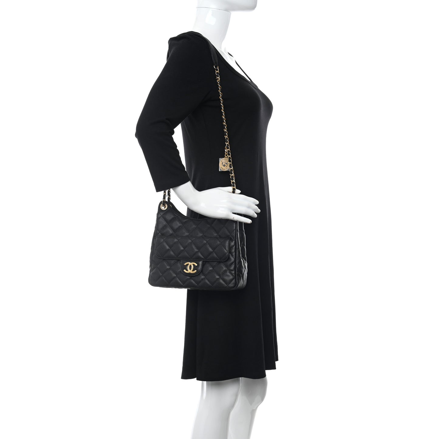 Caviar Quilted Large Wavy CC Hobo Black