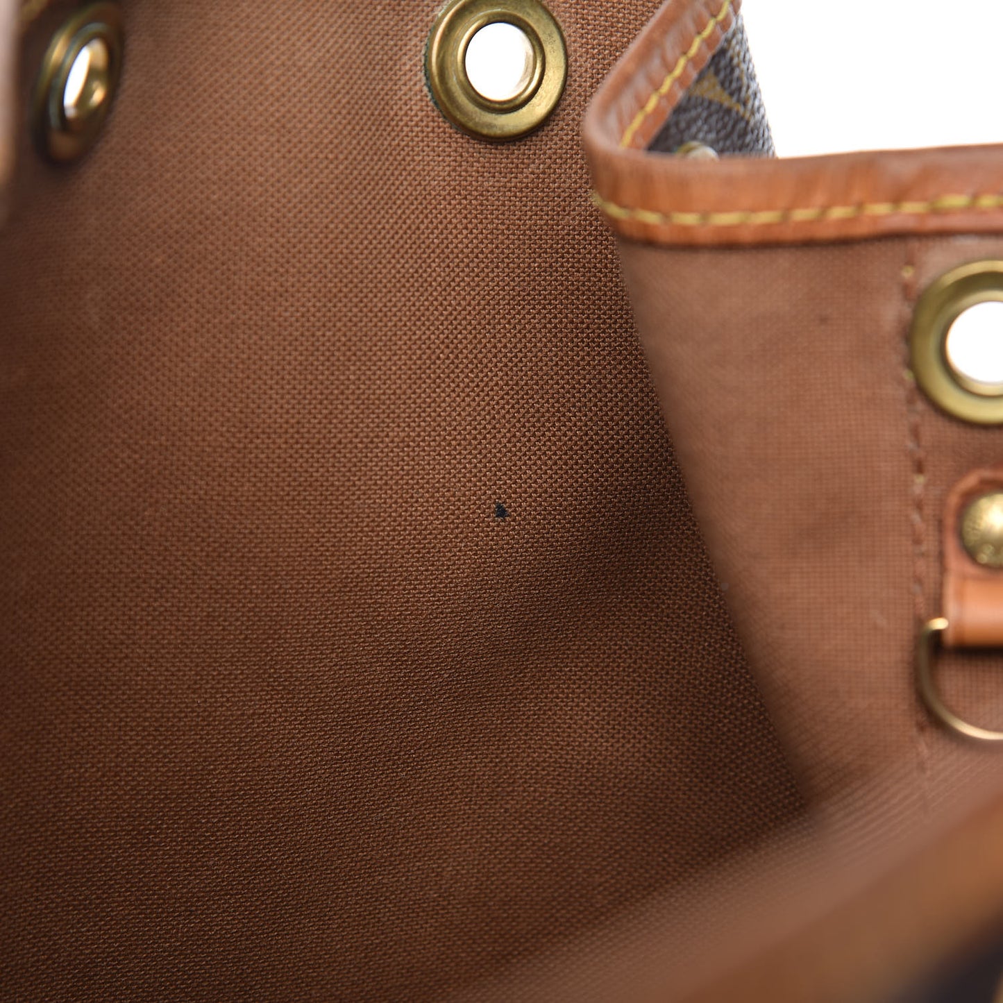 Monogram Noe