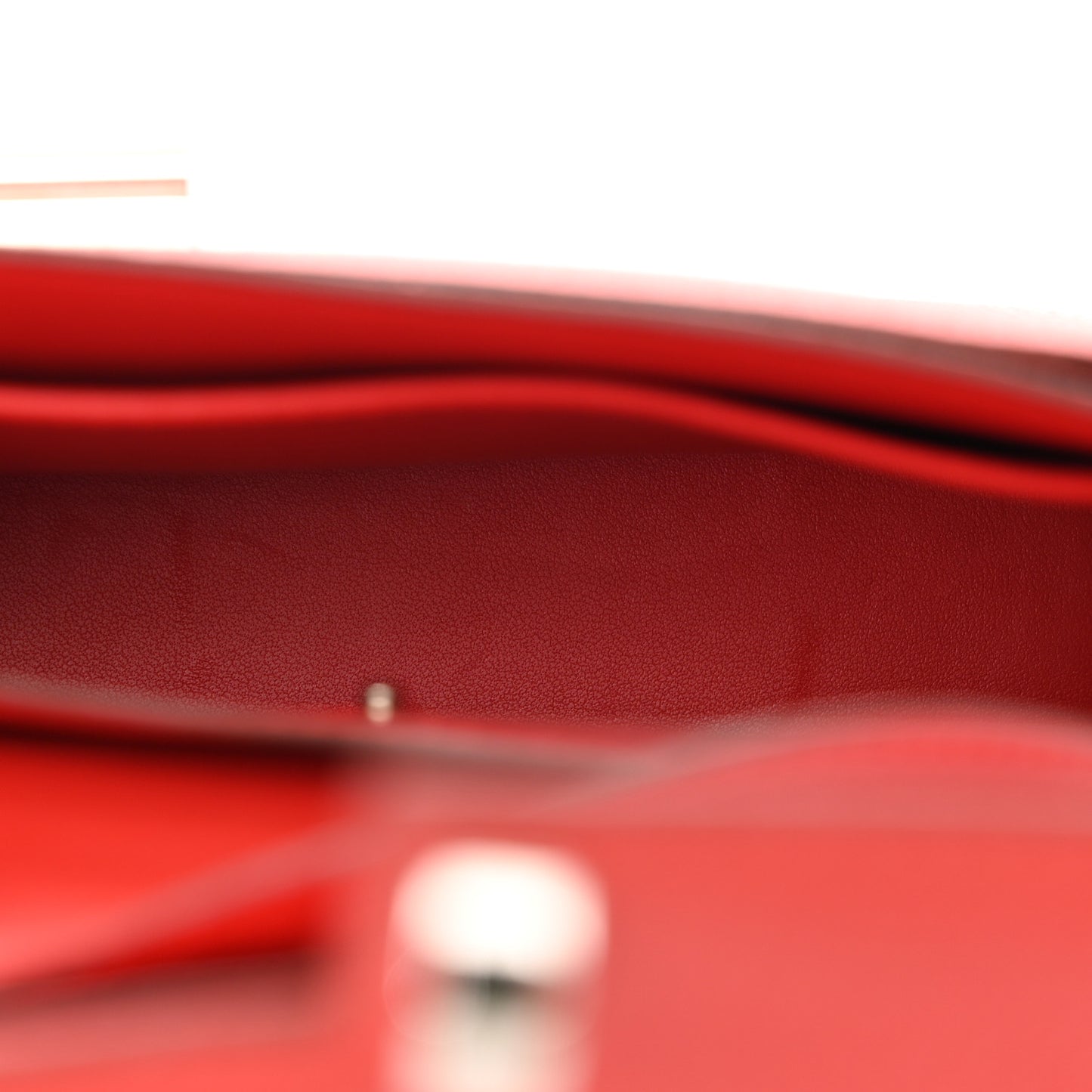 Chevre Mysore Mini Verrou Chaine Bag Rouge Tomate