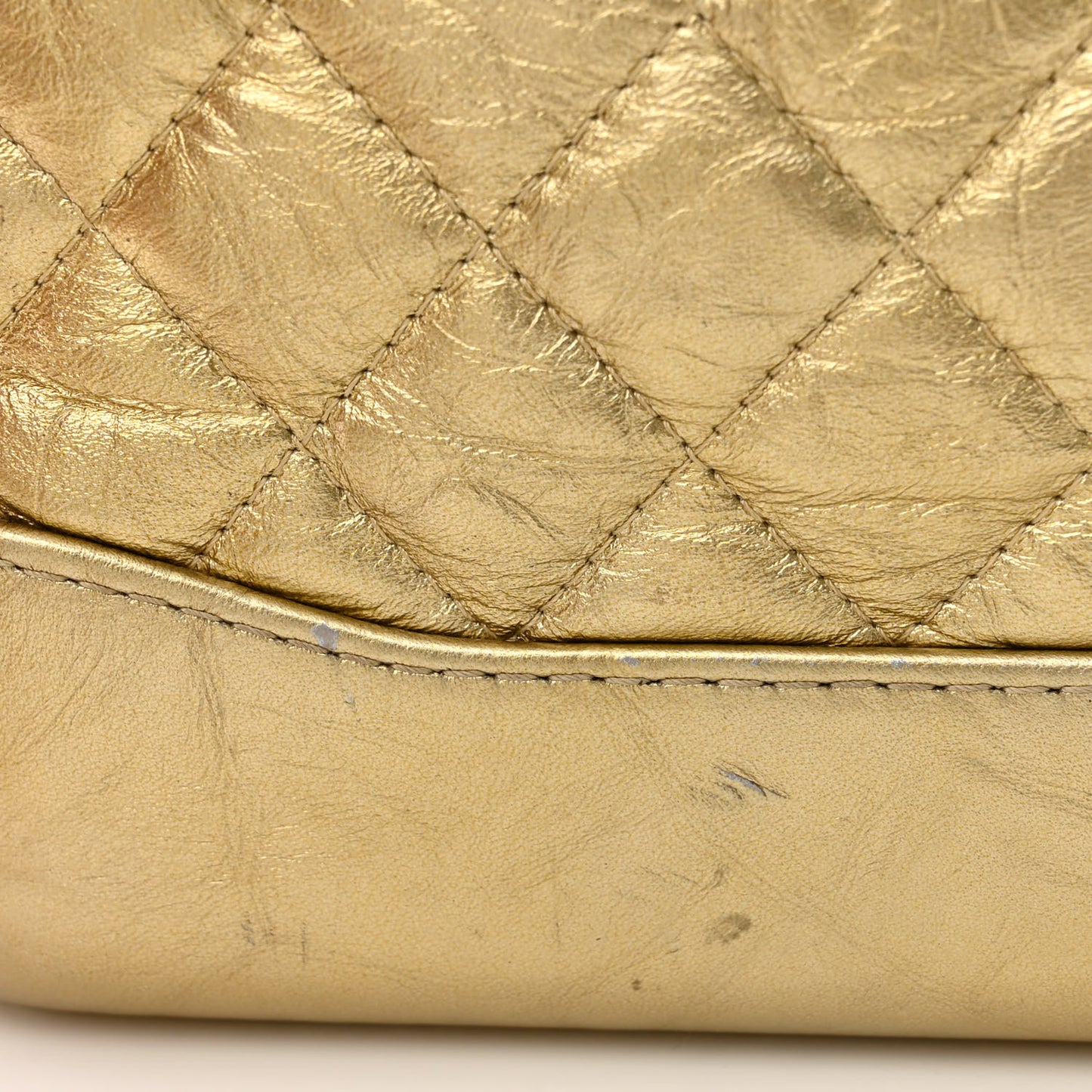 Metallic Aged Calfskin Quilted Small Gabrielle Clutch With Chain Gold