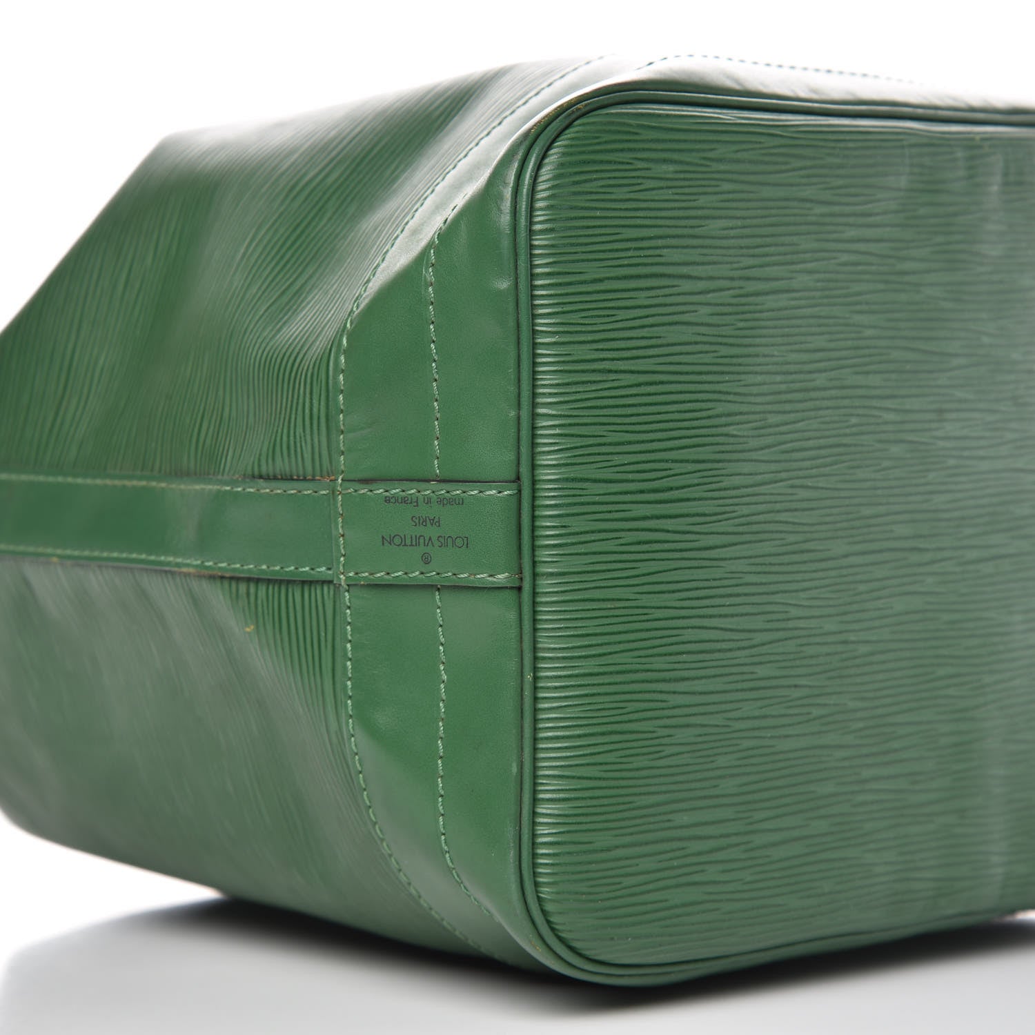 Louis Vuitton Epi Noe Borneo 14 of 19