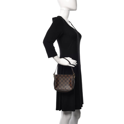 Louis Vuitton Damier Ebene Trousse Make Up Bag Pochette 2 of 8