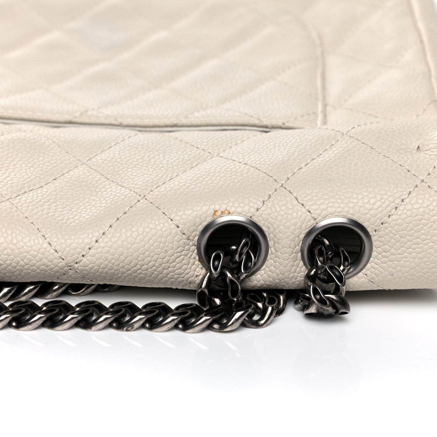 Caviar 2.55 Reissue 227 Flap White