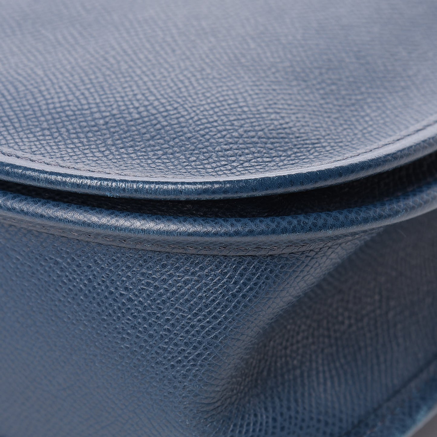 Epsom Evelyne III PM Bleu de Prusse