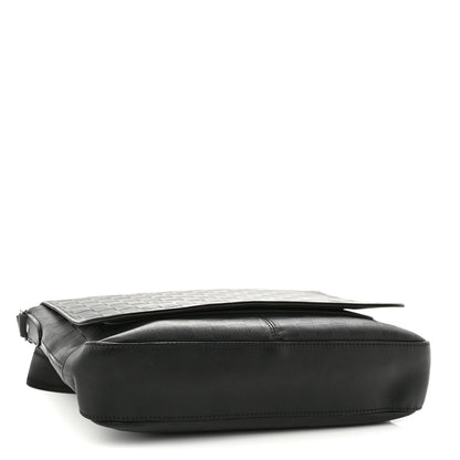 Louis Vuitton Damier Infini District MM Onyx 4 of 9