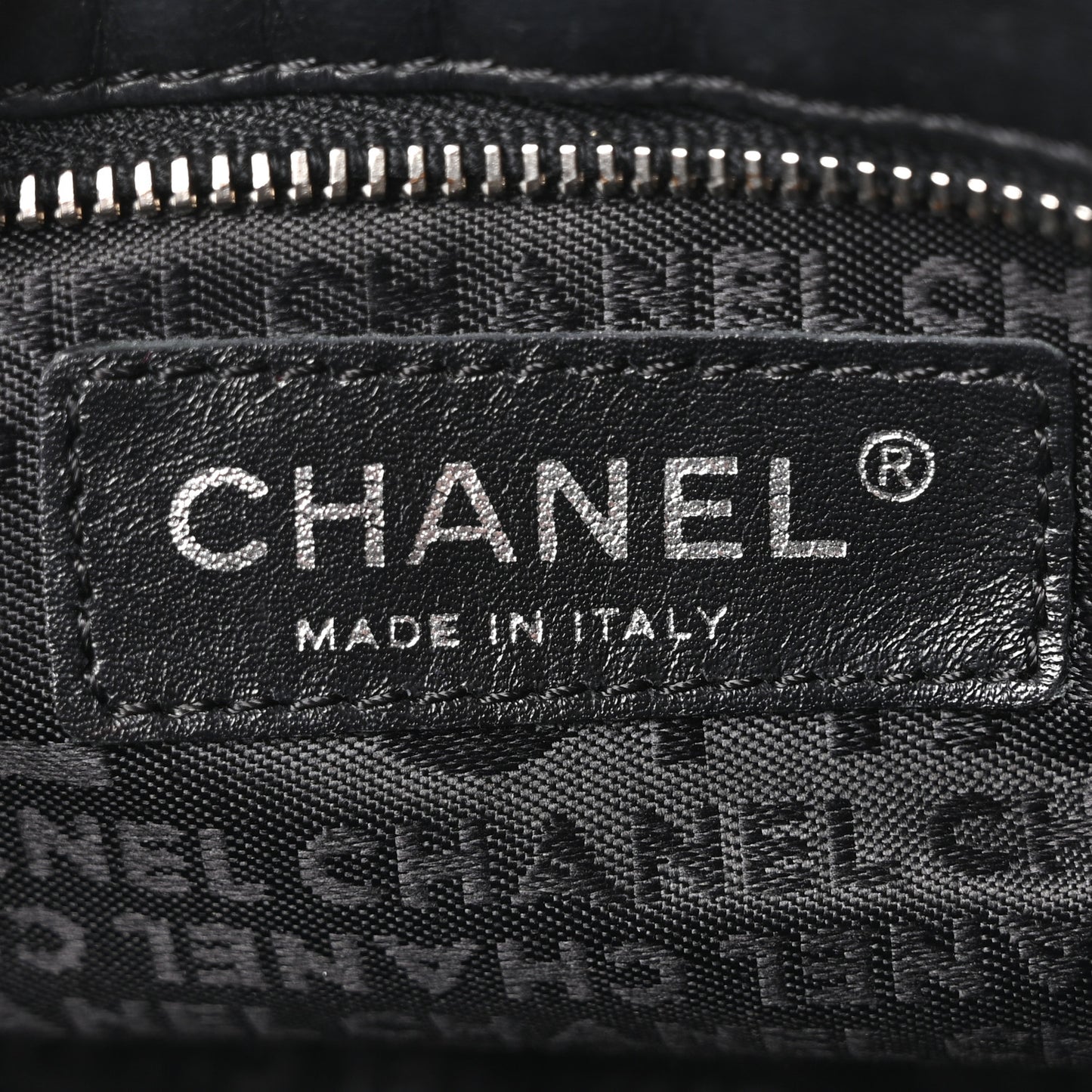 Lambskin Lax Pochette Black