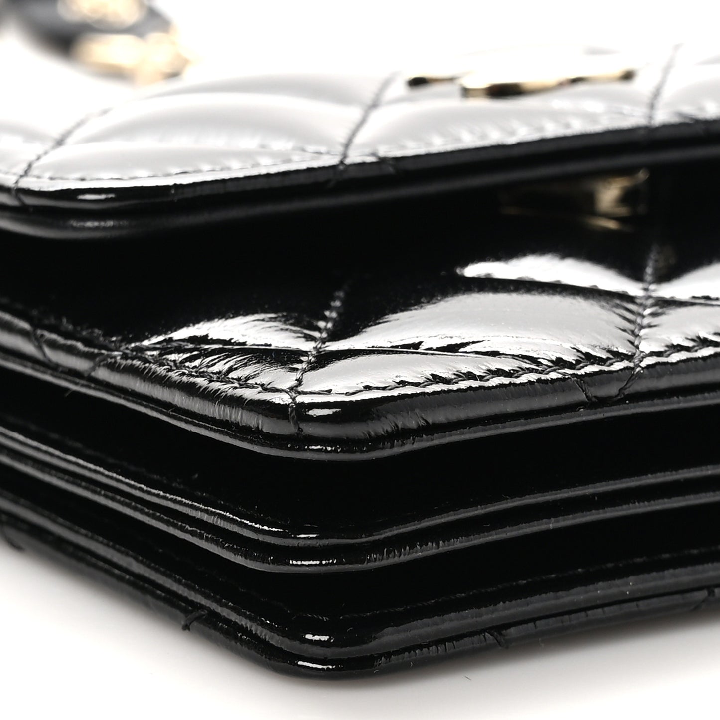 Shiny Lambskin Quilted Small Clutch With Chain Black