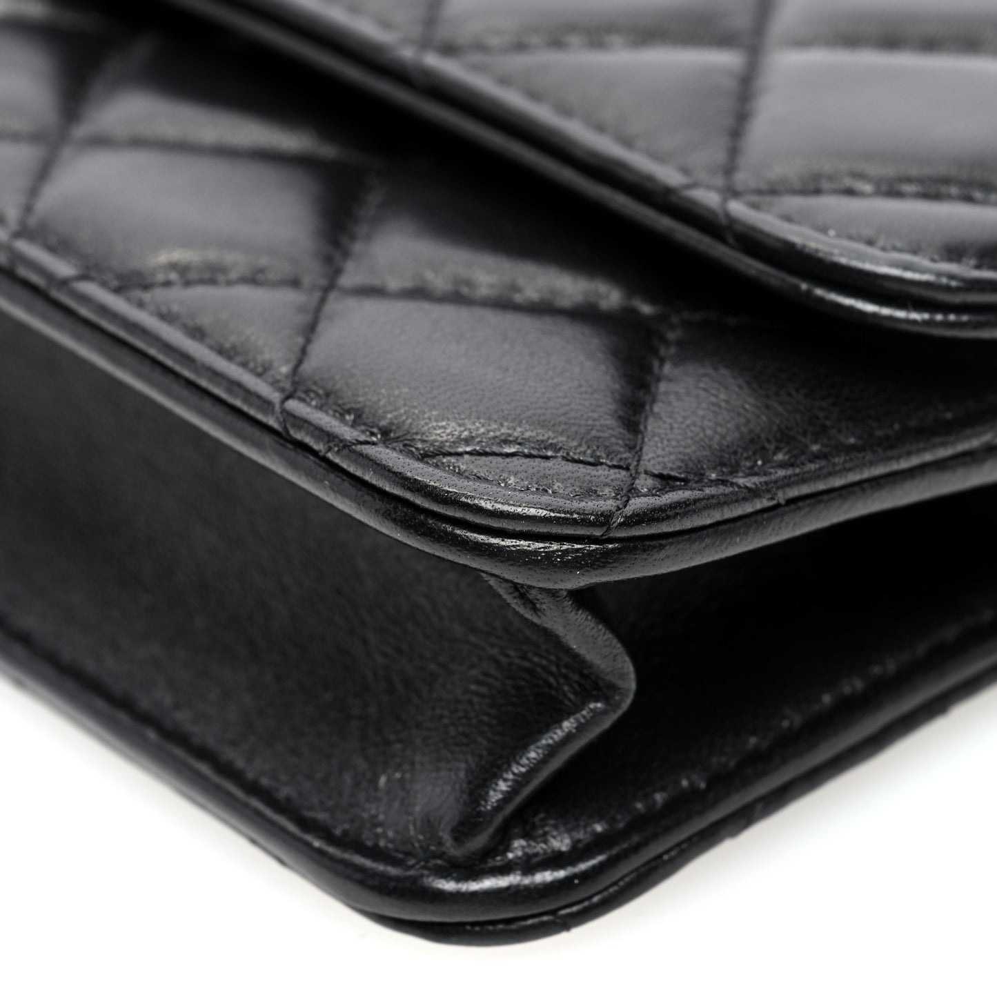 Lambskin Quilted Dynasty Flap Phone Holder With Chain Black