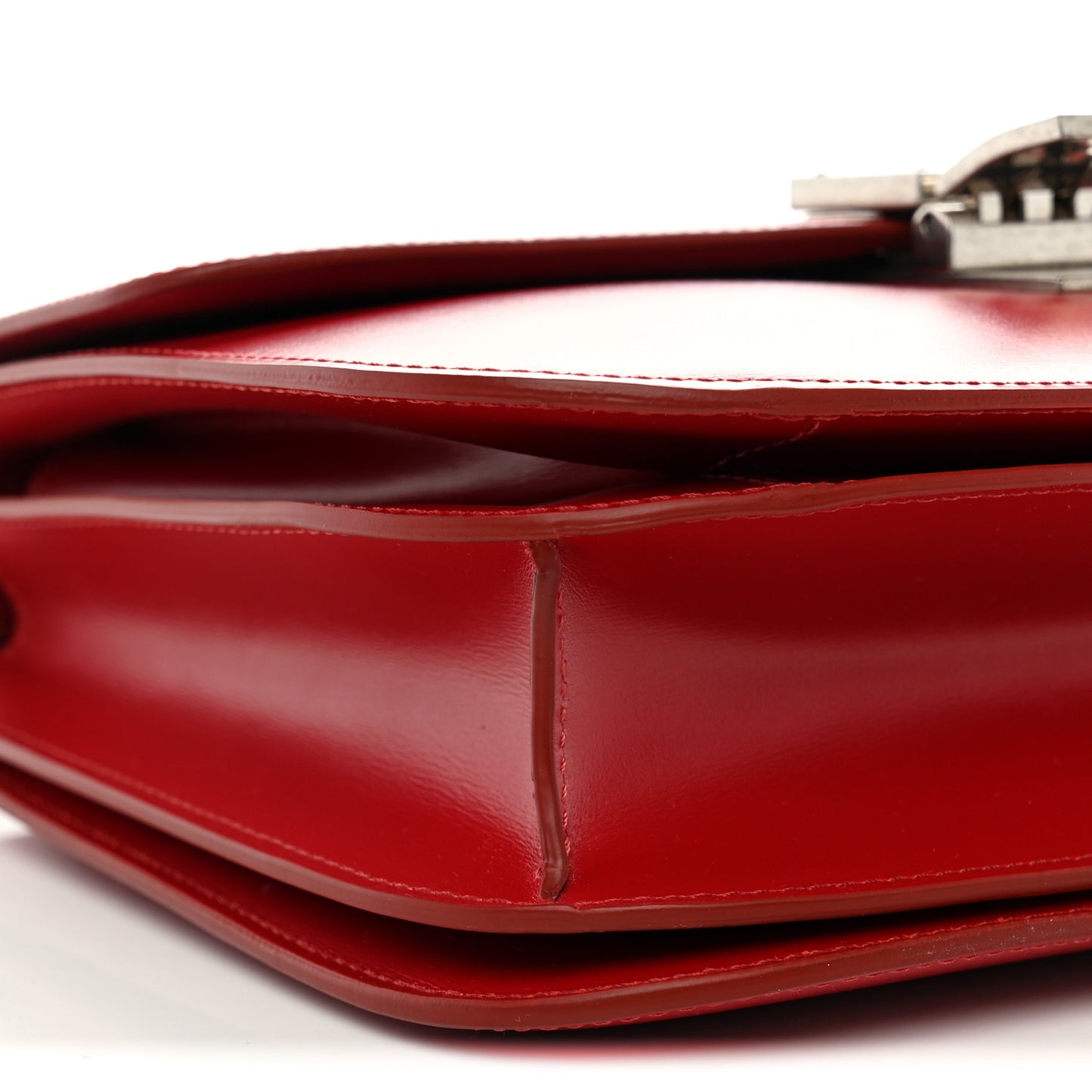 Box Calfskin Medium Classic Box Flap Bag Red
