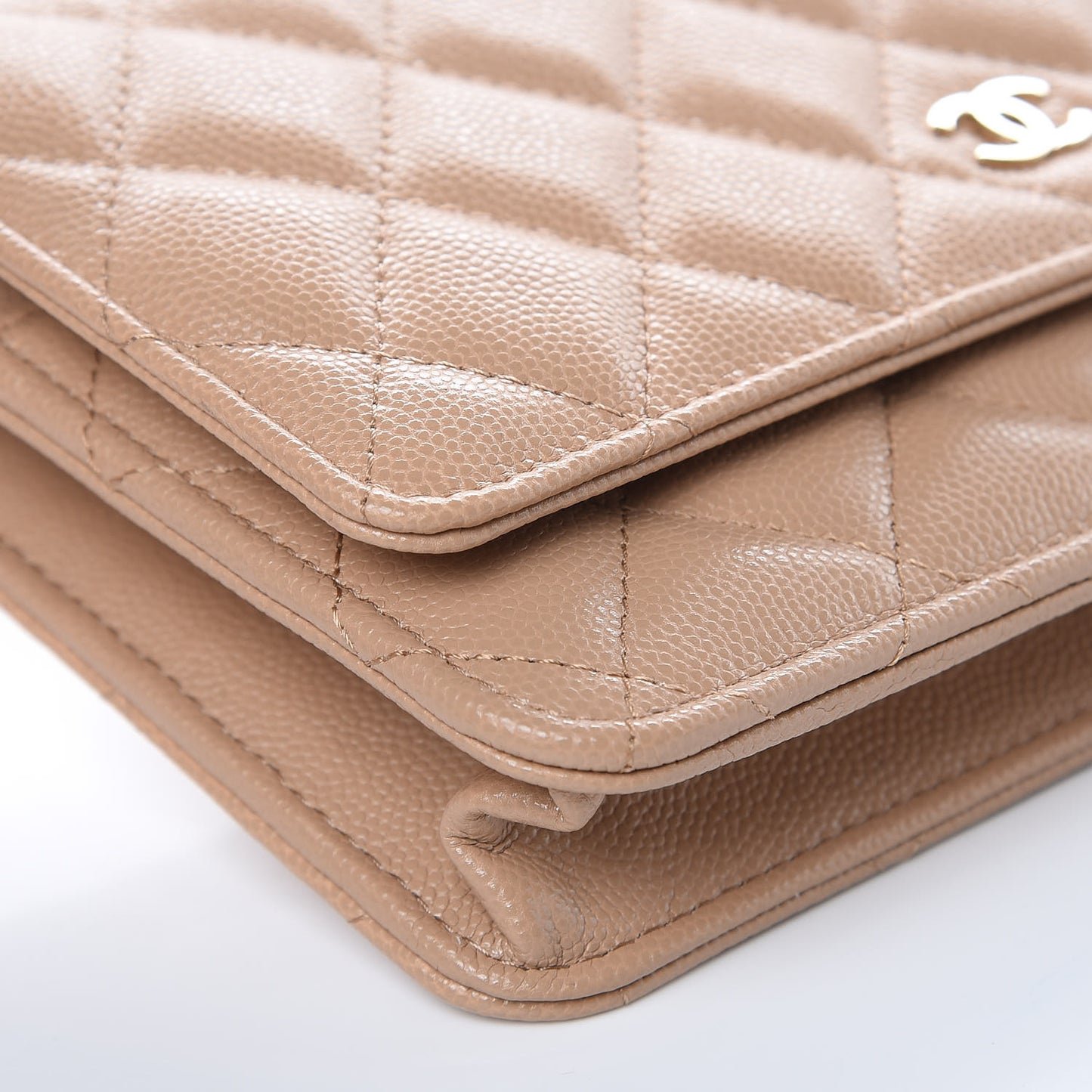 Caviar Quilted Wallet On Chain WOC Beige
