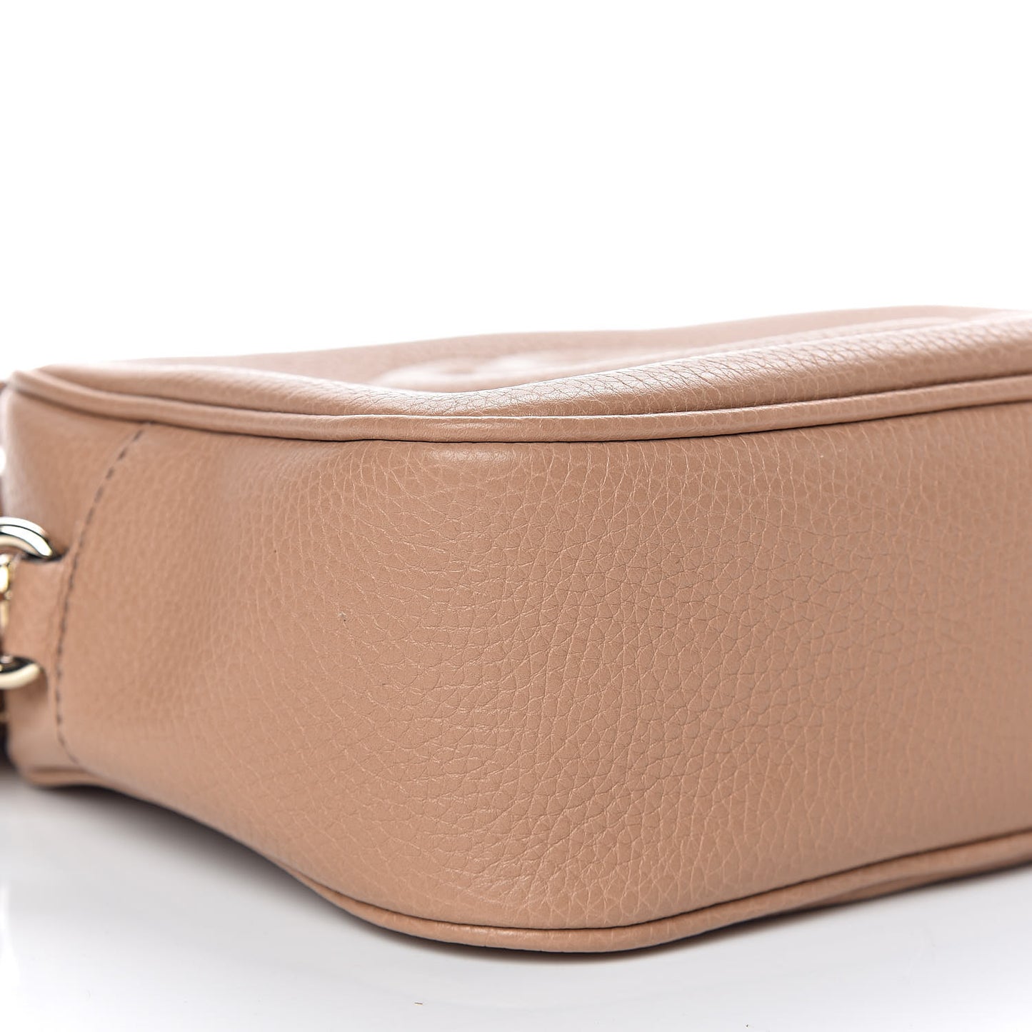 Pebbled Calfskin Small Soho Disco Bag Camelia