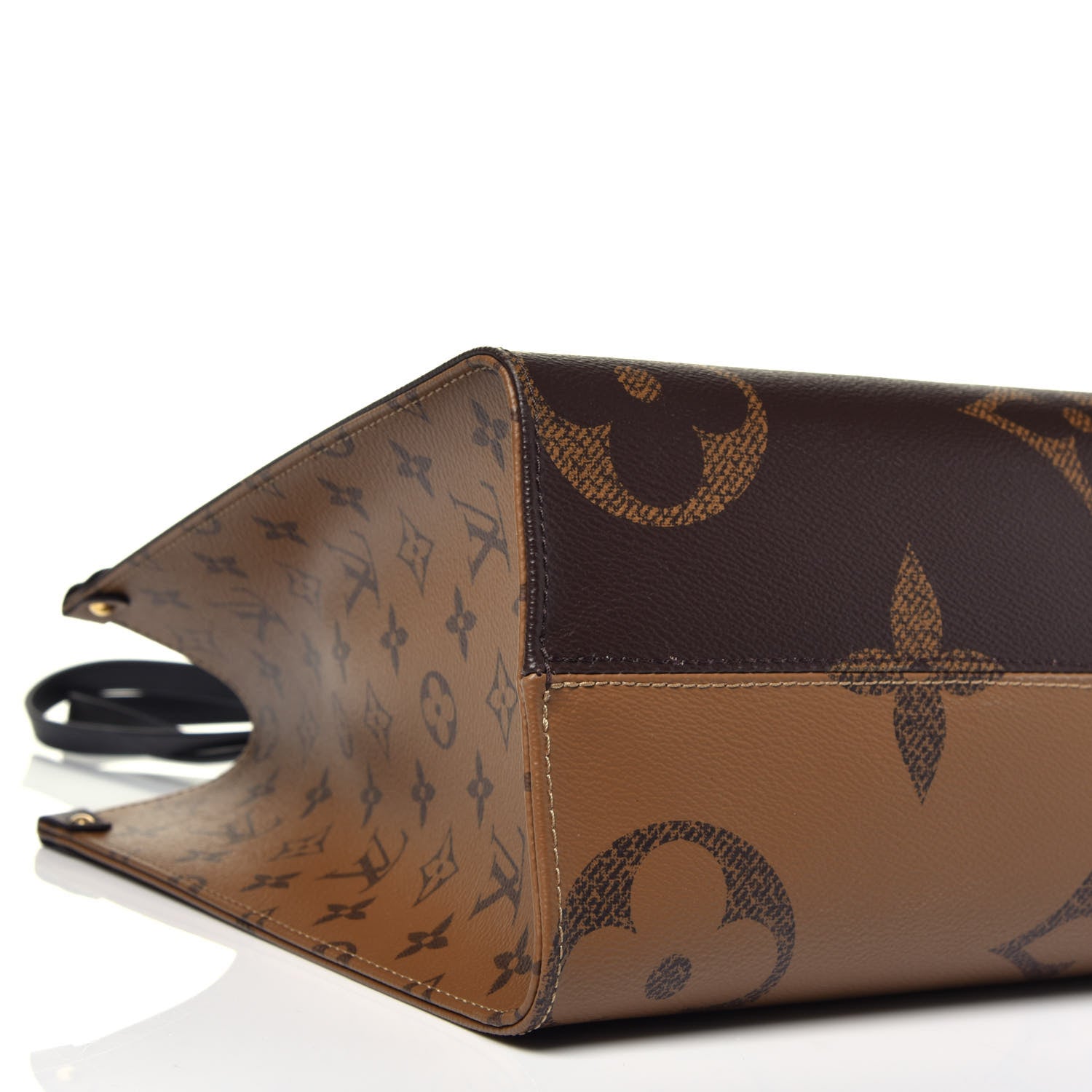 Louis Vuitton Reverse Monogram Giant Onthego MM 9 of 10