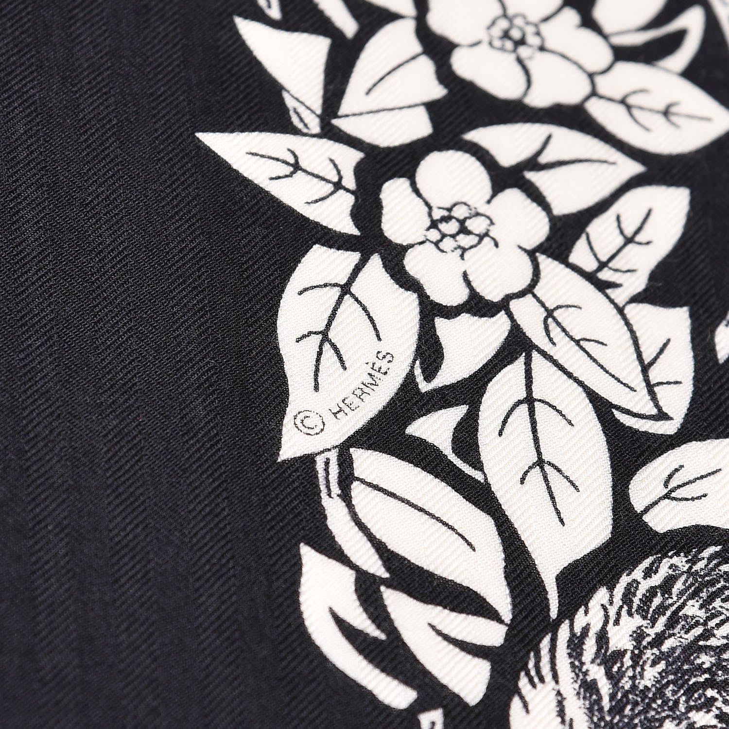 Hermes Cashmere Silk Jungle Love Tattoo Shawl 140 Bleu Black White 5 of 5