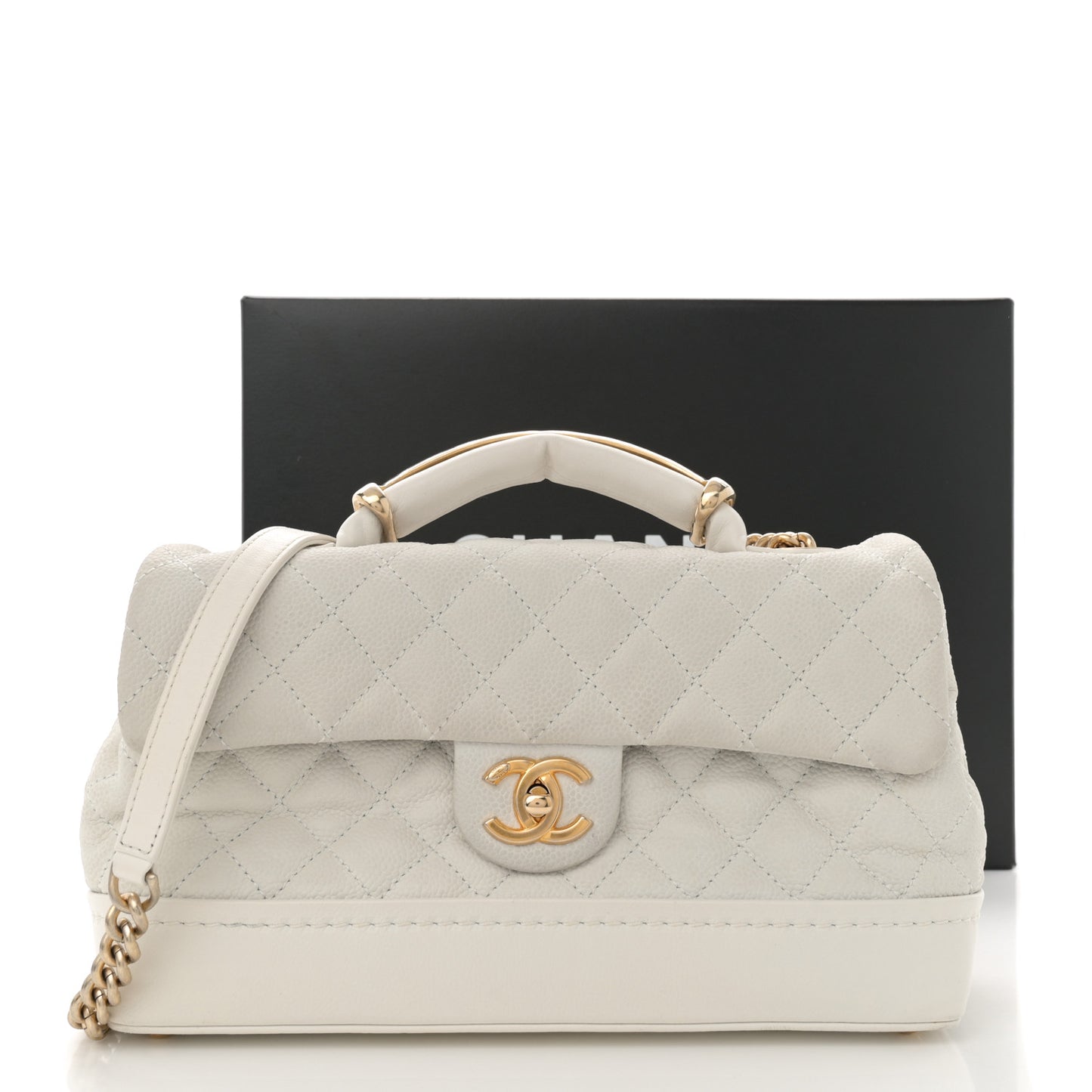 Iridescent Caviar Quilted Medium Globe Trotter Flap White