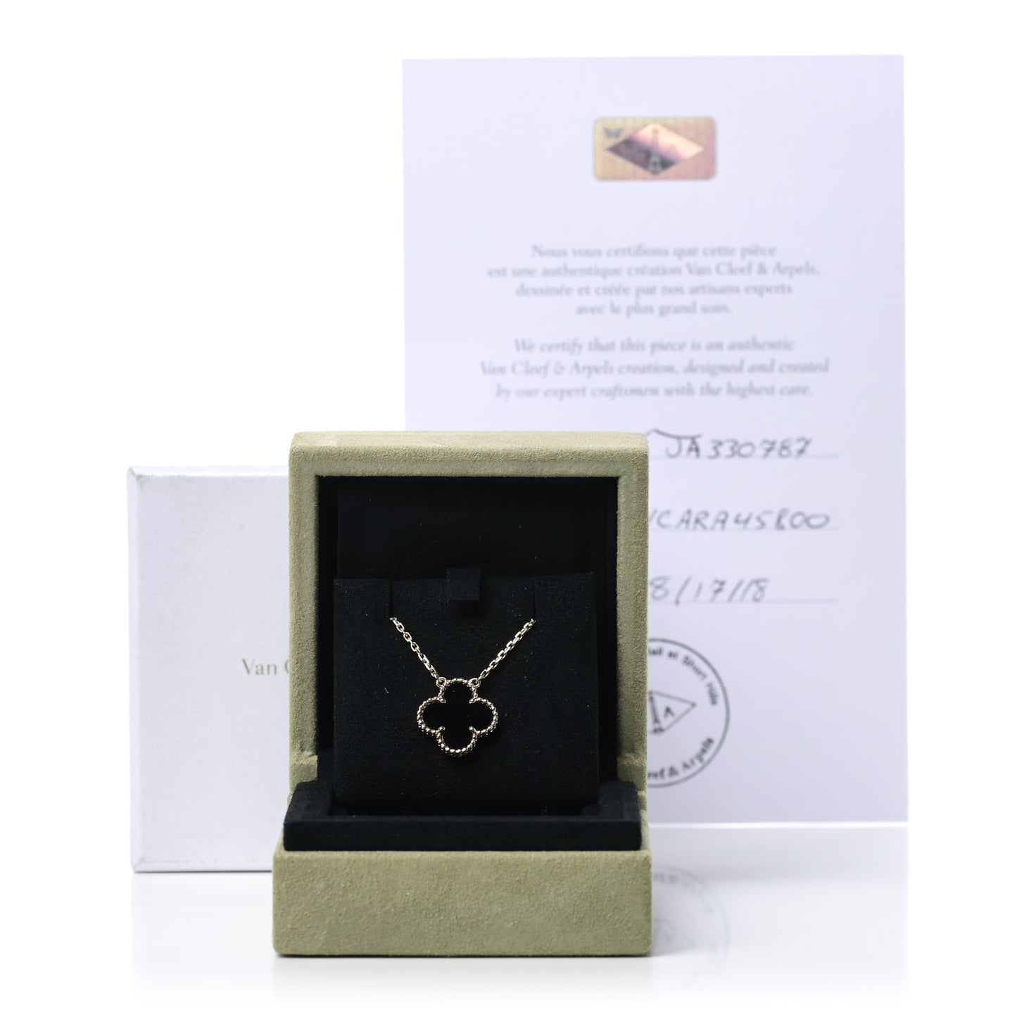 18K Yellow Gold Black Onyx Vintage Alhambra Pendant Necklace