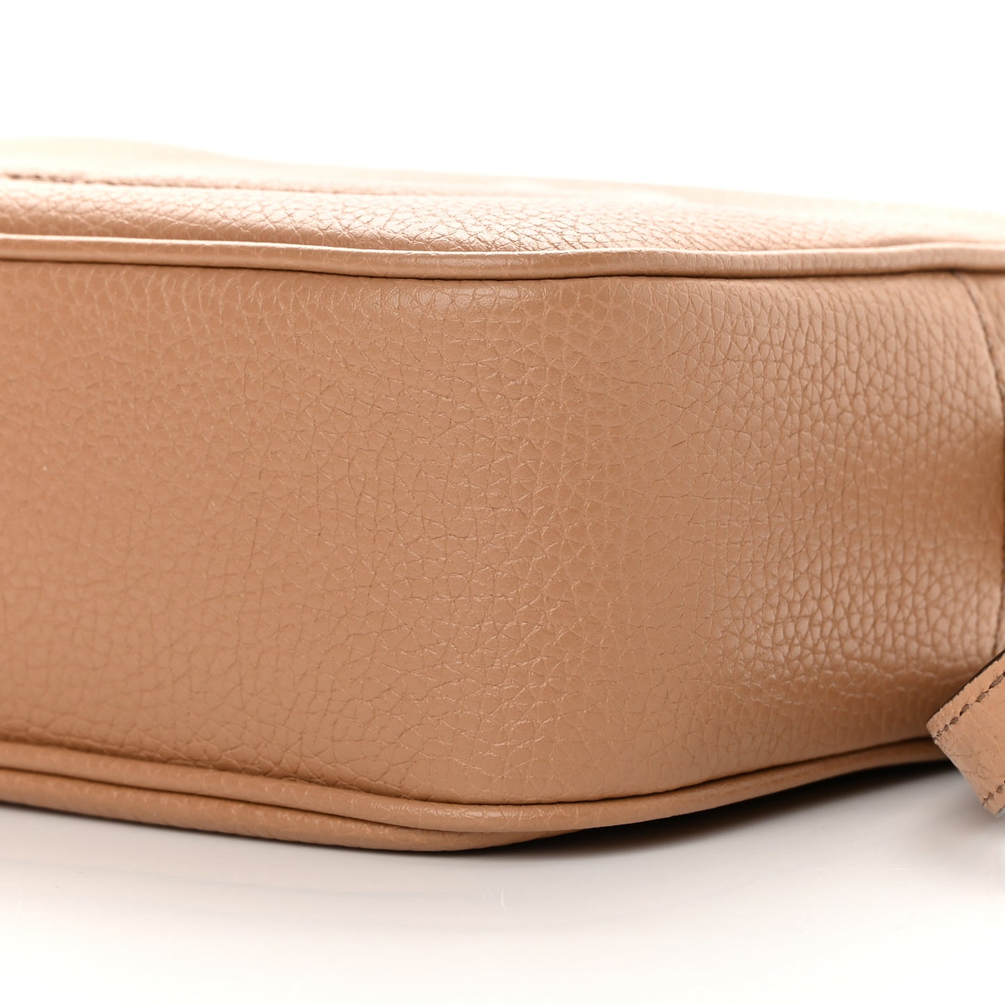 Pebbled Calfskin Small Soho Disco Bag Camelia