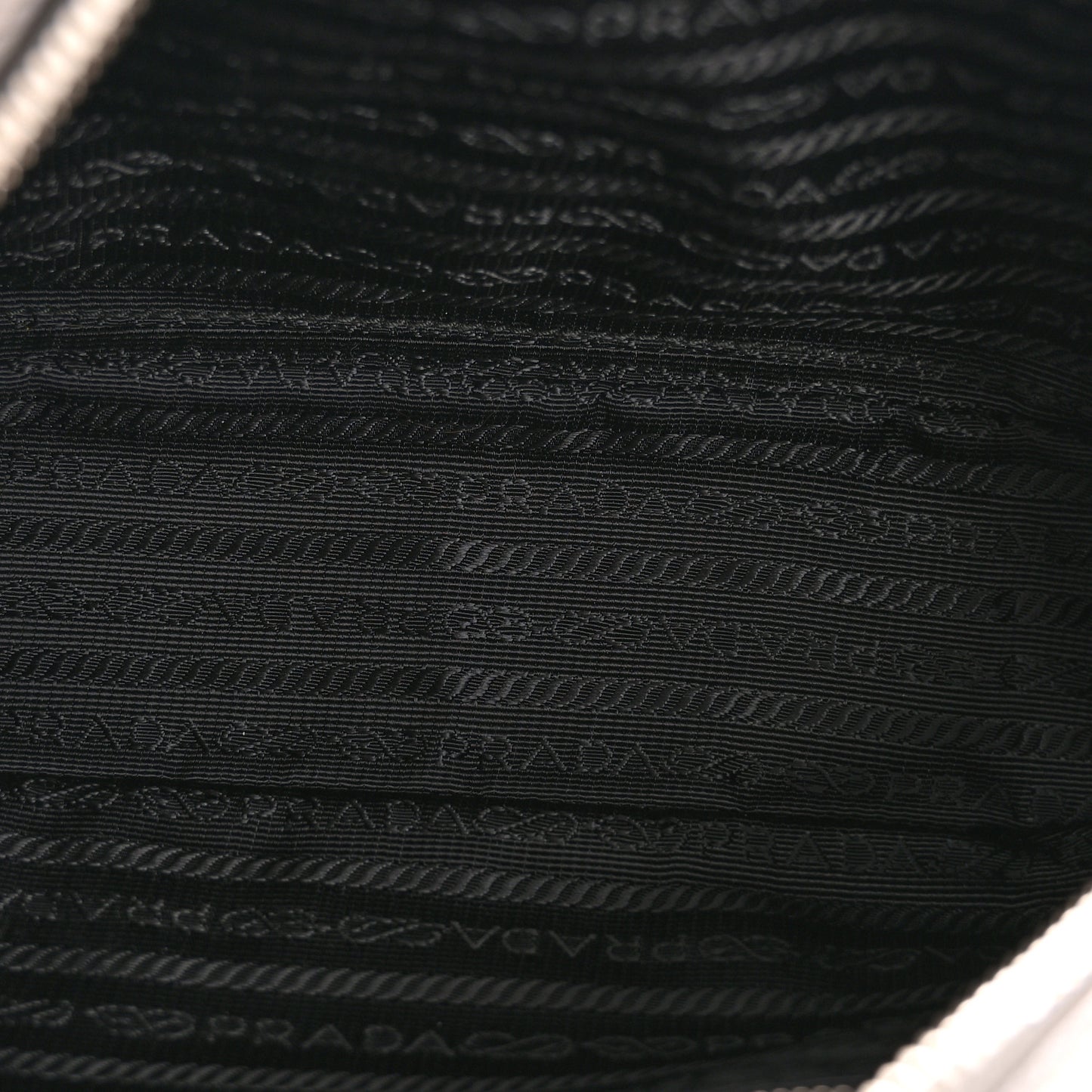 Metallic Vitello Daino Camera Crossbody Bag Acciaio