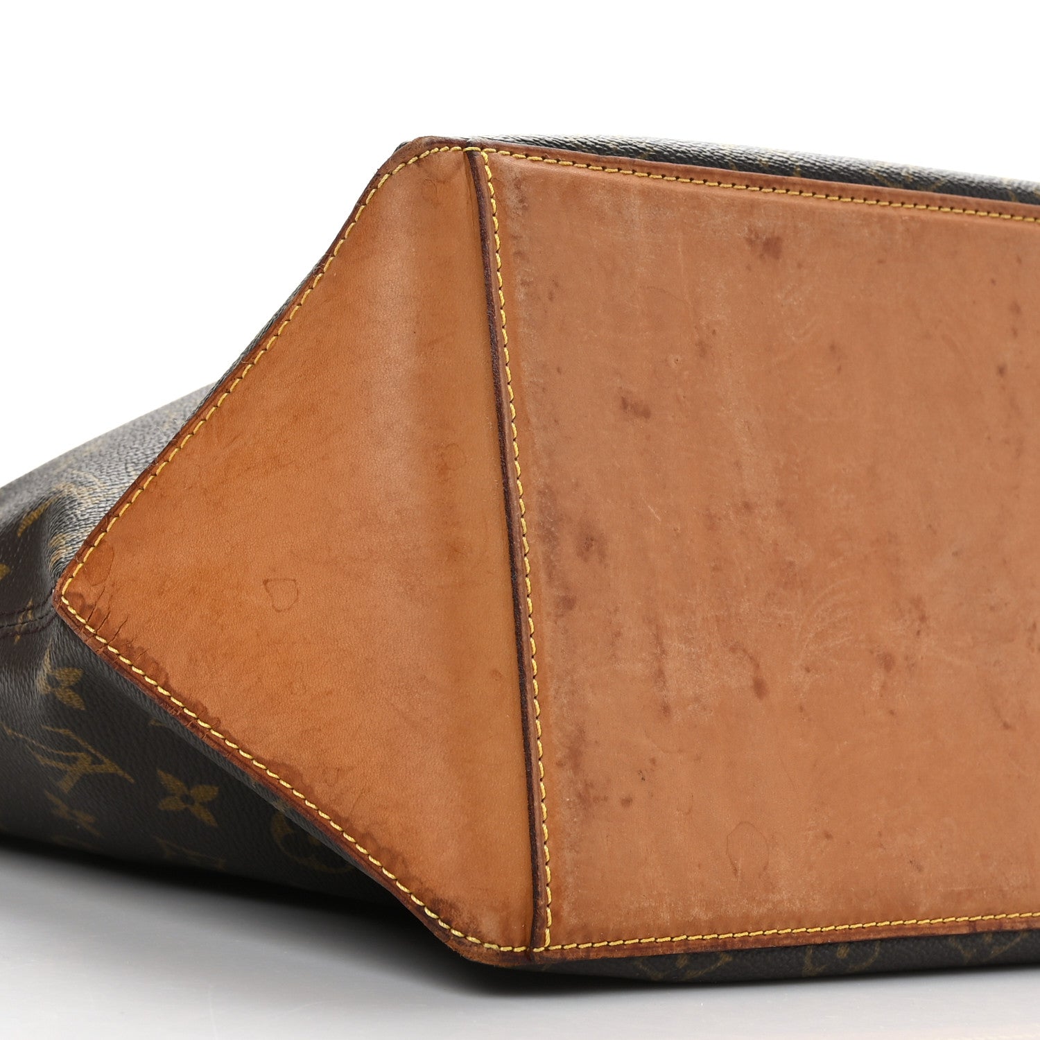 Louis Vuitton Monogram Cabas Mezzo 7 of 10
