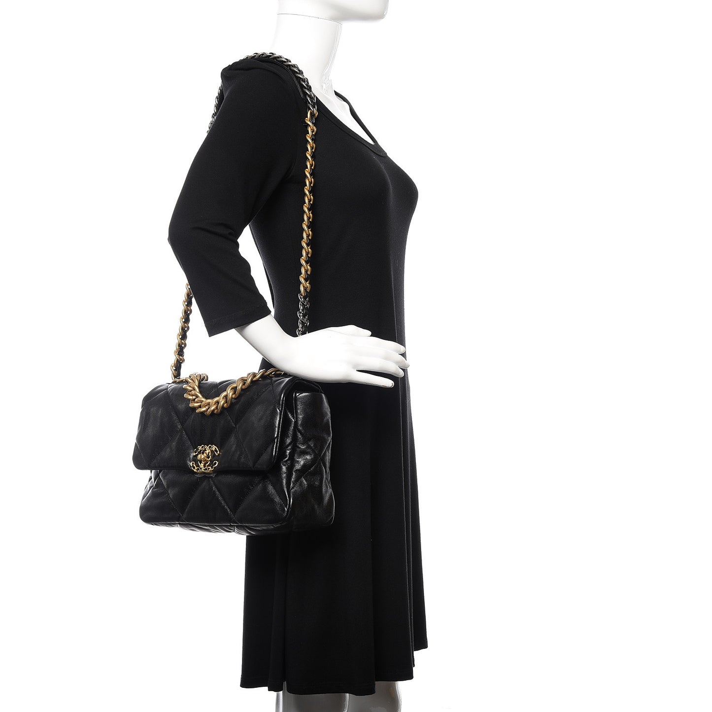 Goatskin Quilted Large 19 Flap Black