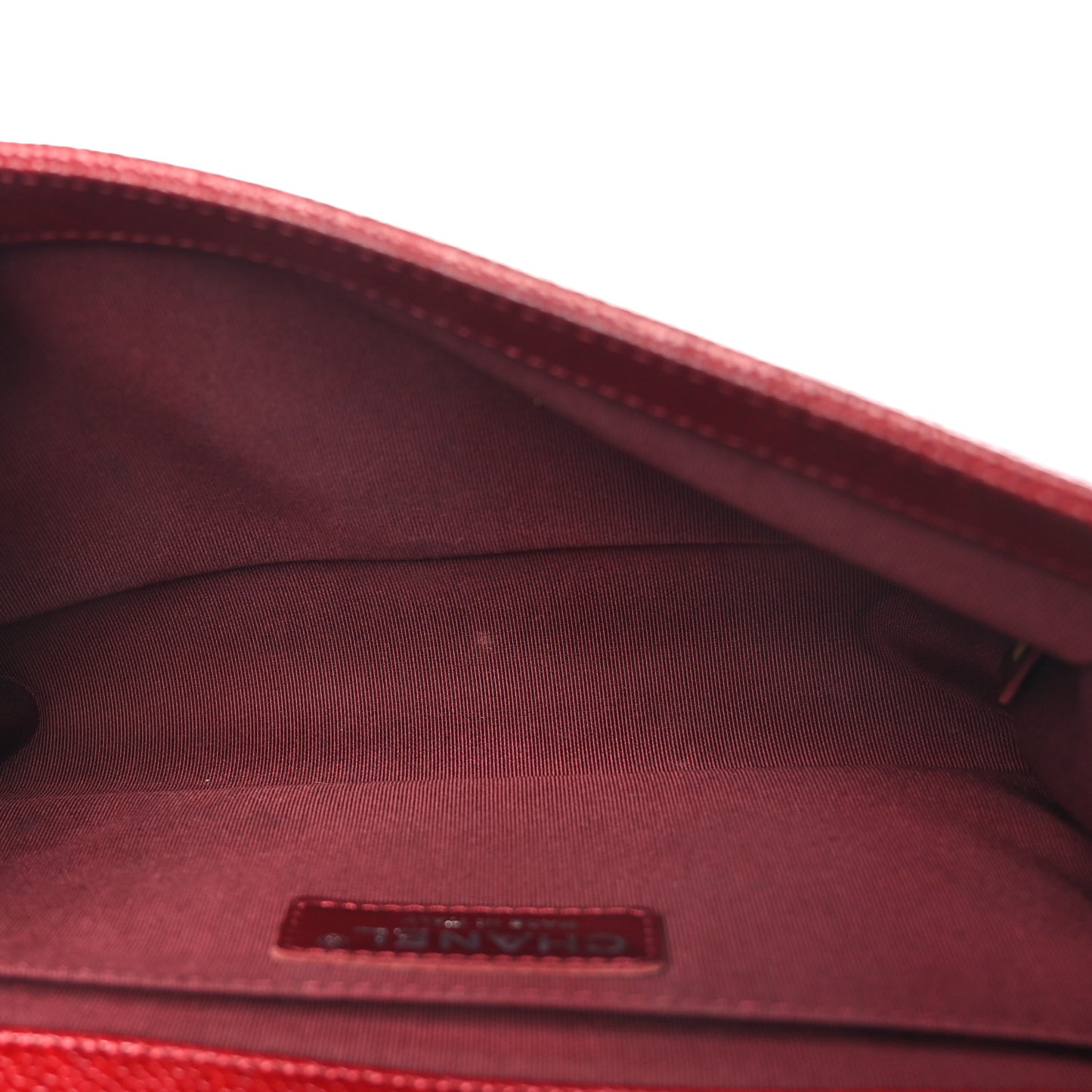 Caviar Quilted Medium Boy Flap Red