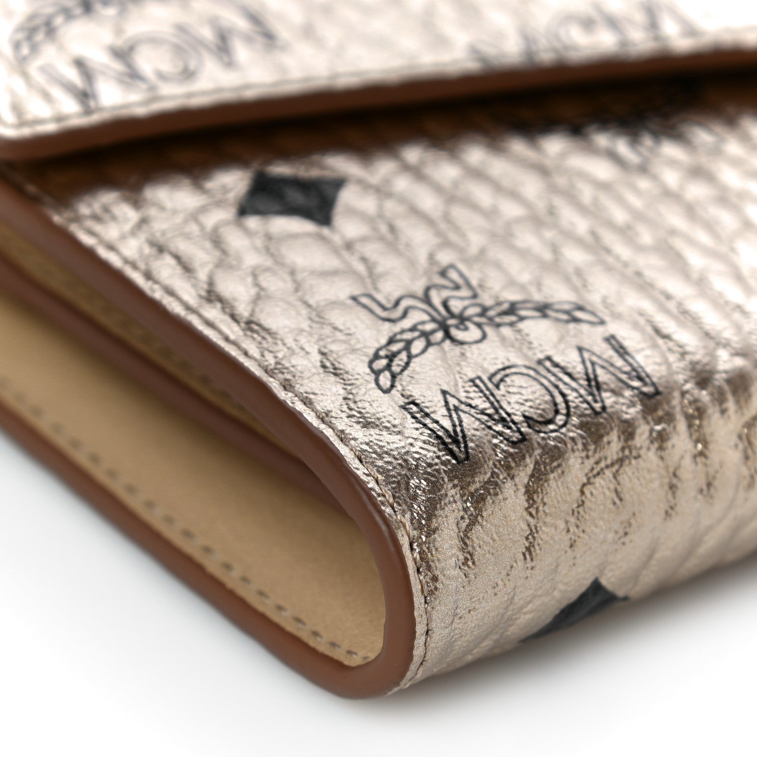 MCM Metallic Visetos Patricia Wallet On Chain Gold 8 of 10
